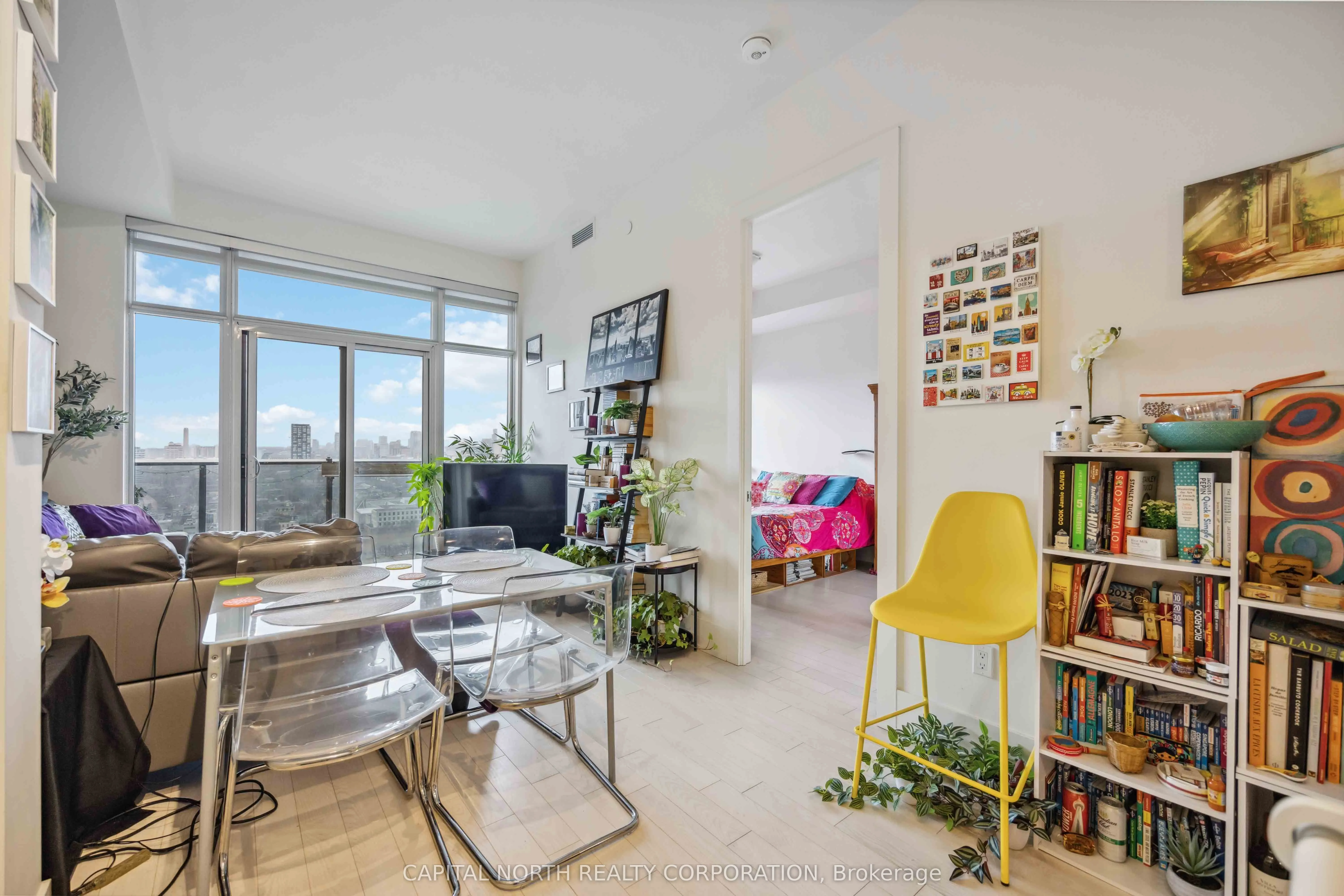 330 Richmond Street W, #2710