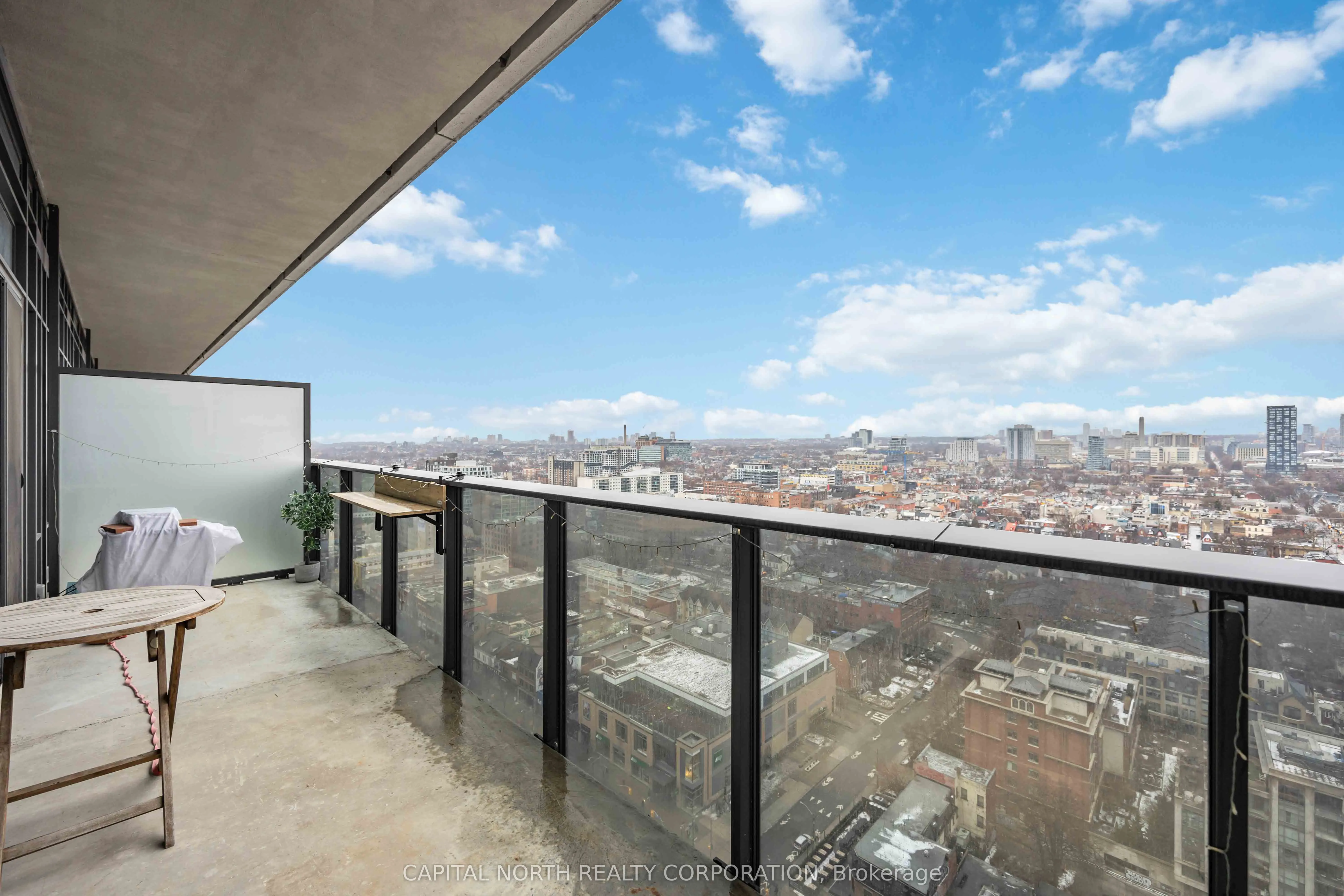 330 Richmond Street W, #2710