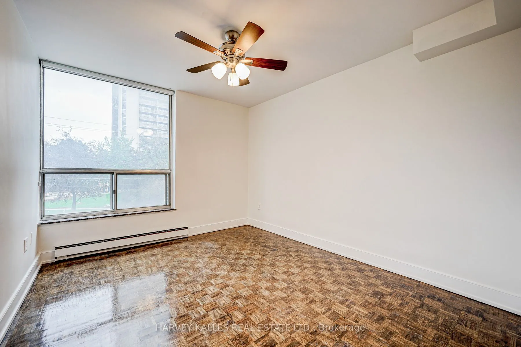133 Erskine Avenue, #101