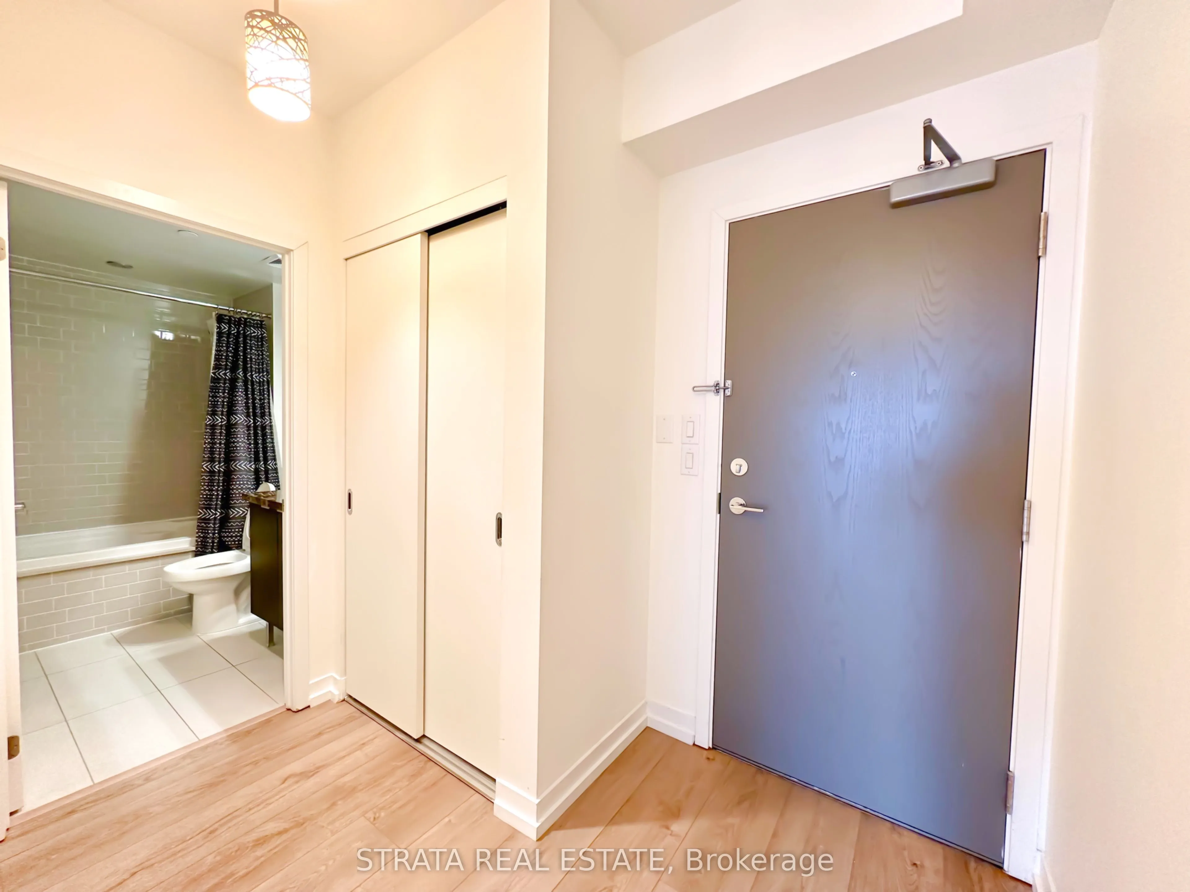 21 Widmer Street, #1605