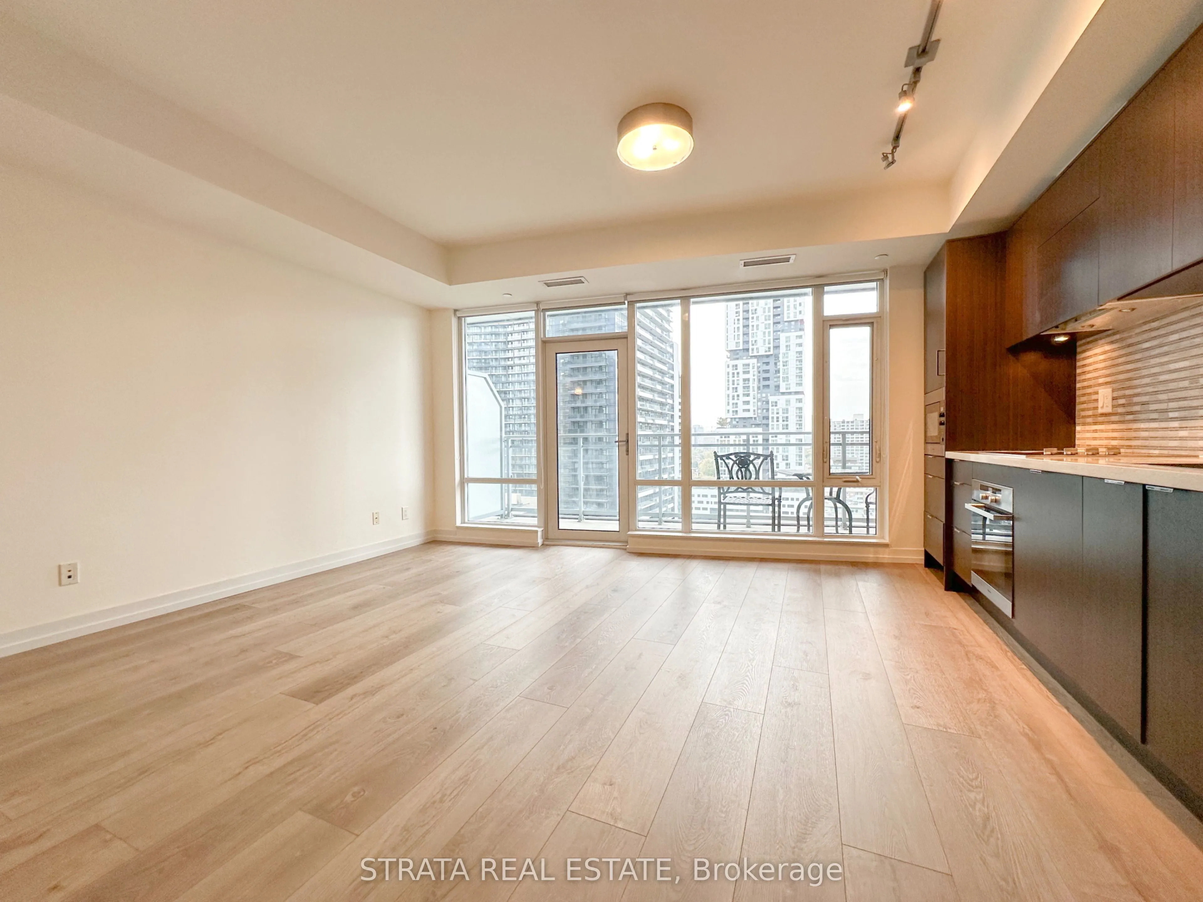 21 Widmer Street, #1605