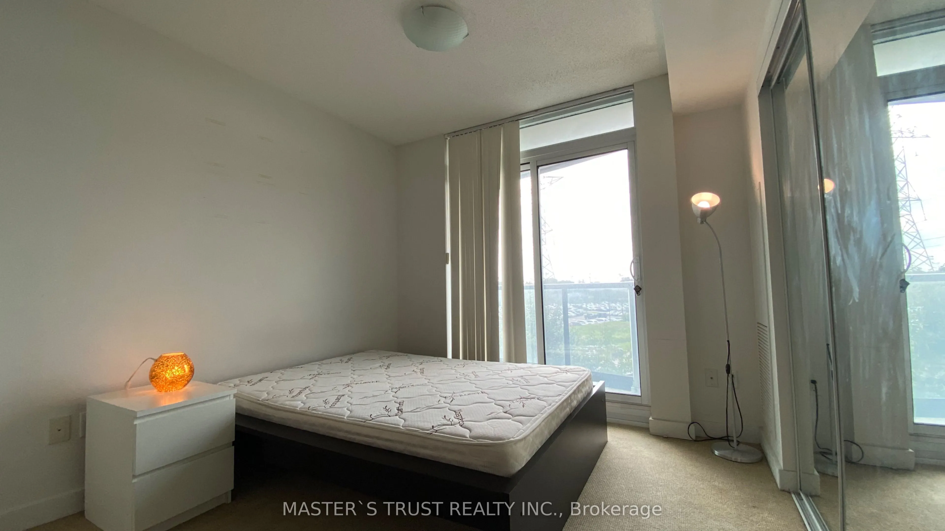 5740 Yonge Street, #304