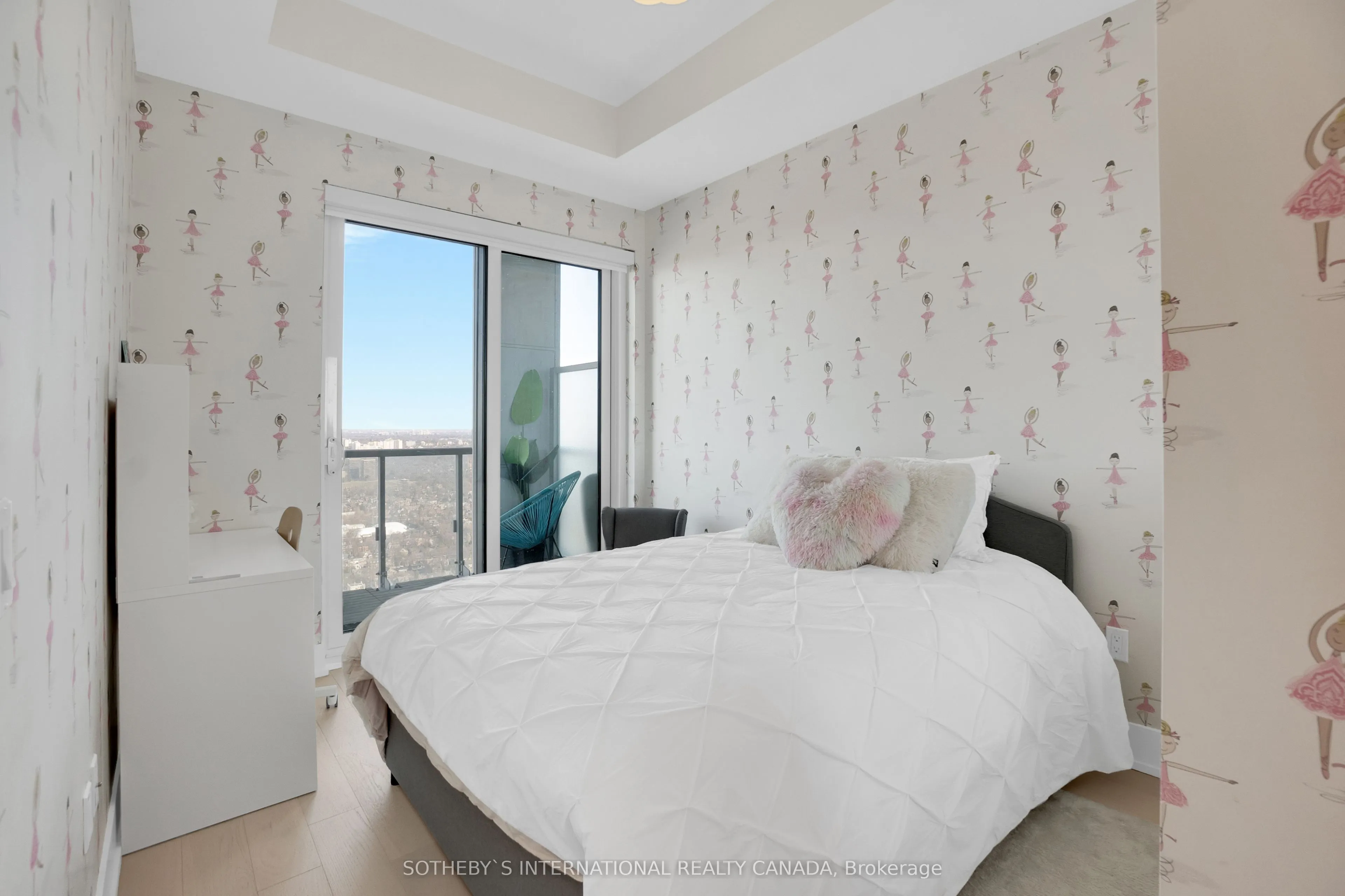 1 Yorkville Avenue #5405
