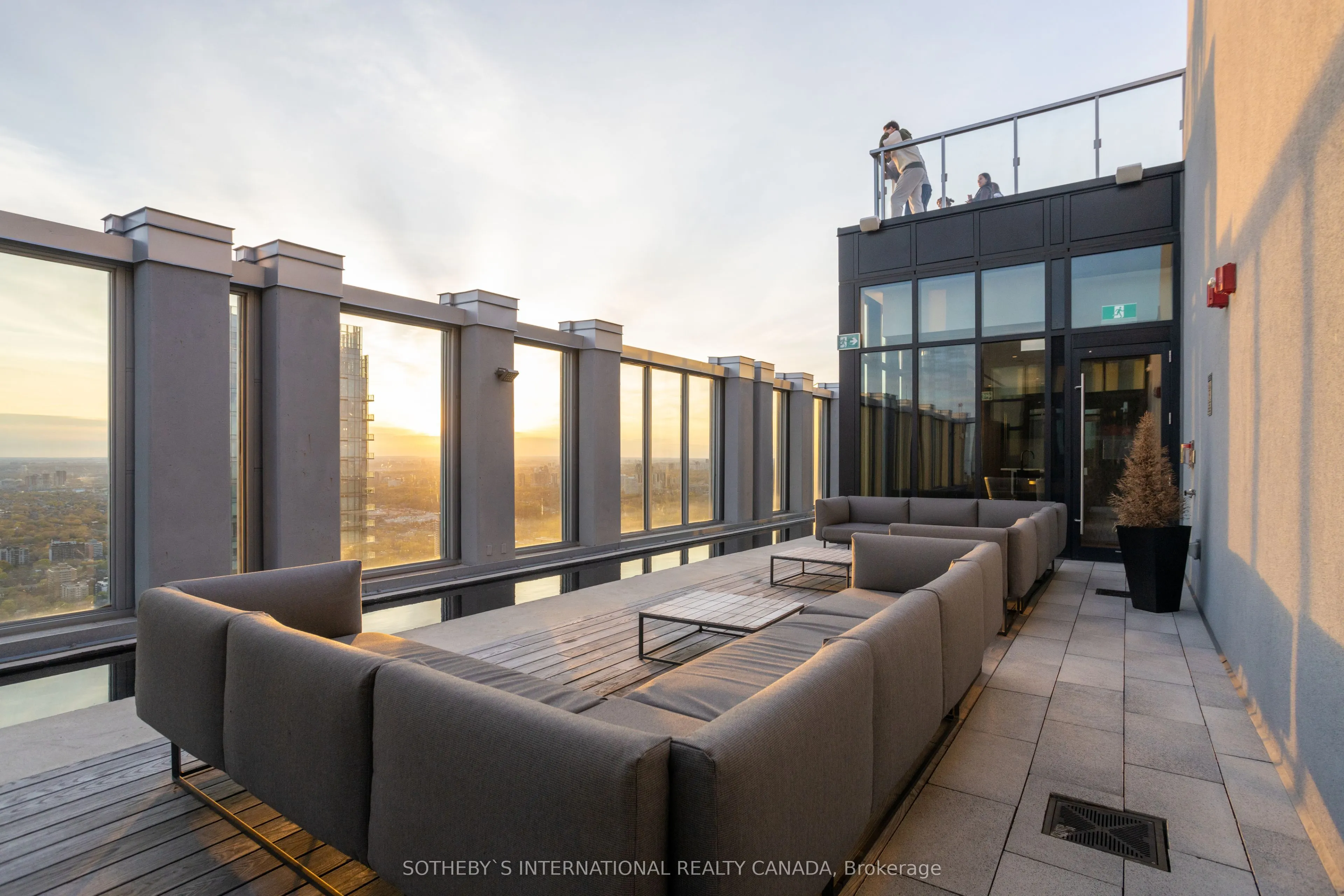 1 Yorkville Avenue #5405
