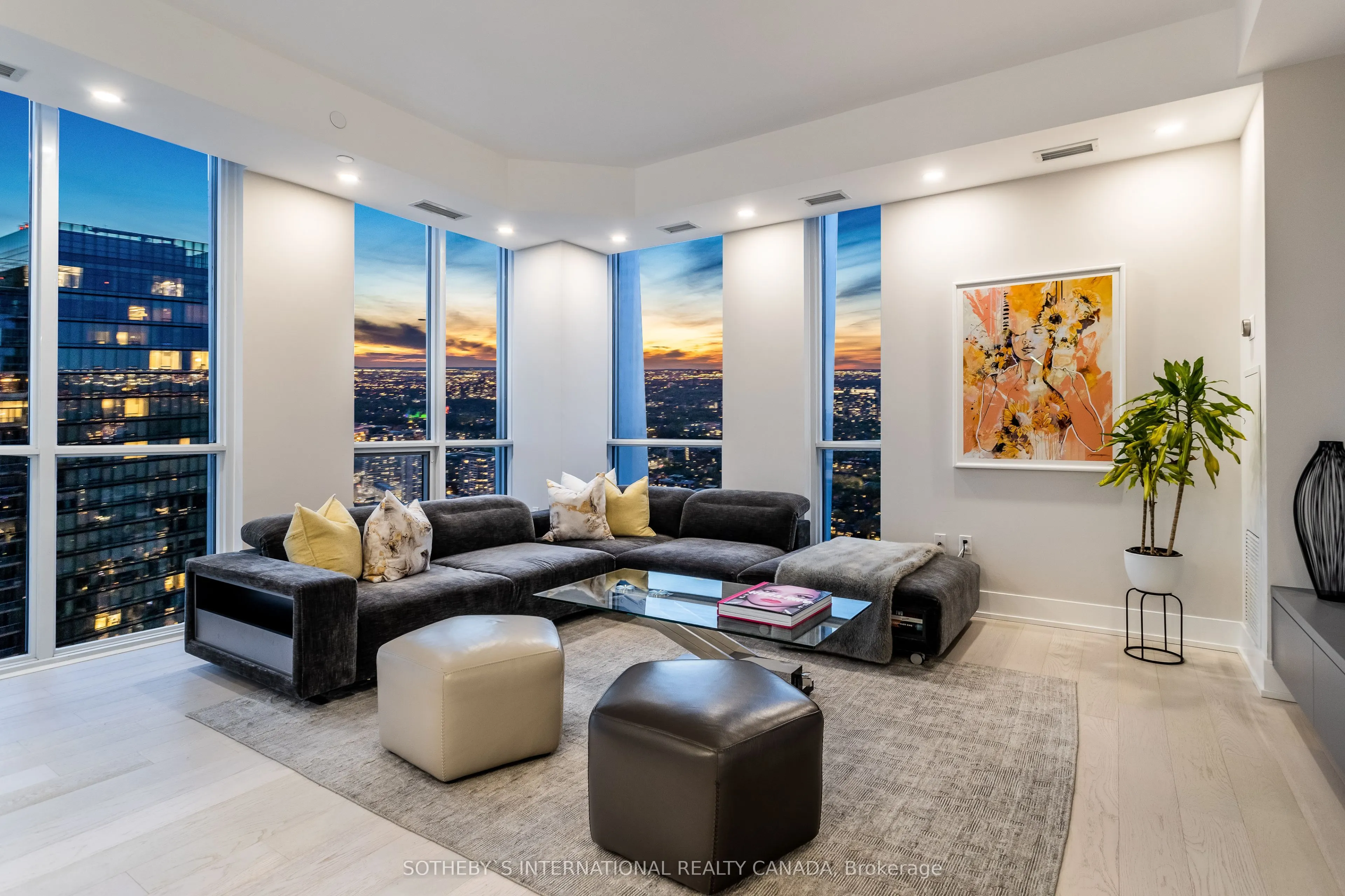 1 Yorkville Avenue #5405
