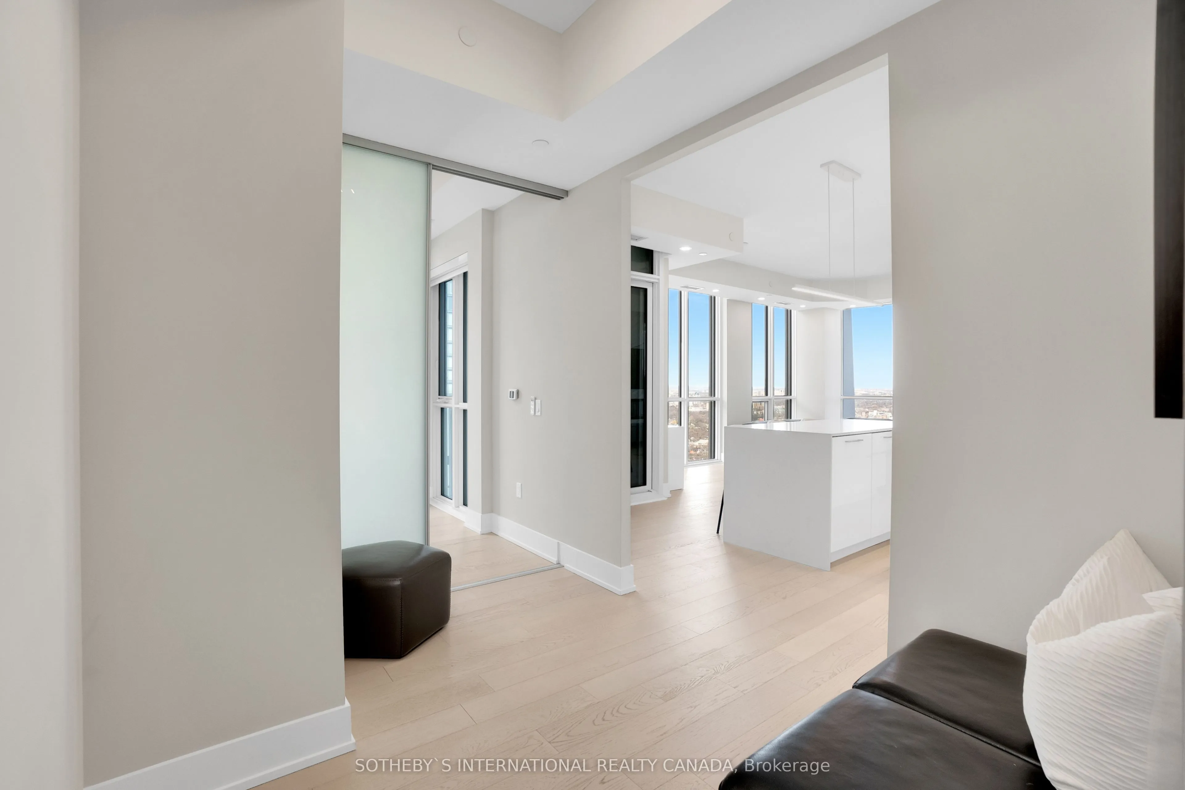 1 Yorkville Avenue #5405