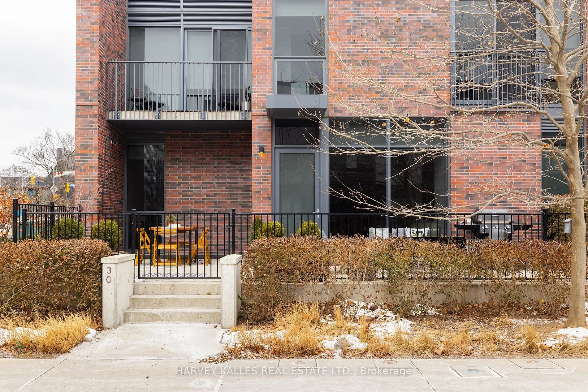 30 Wyatt Avenue, #07