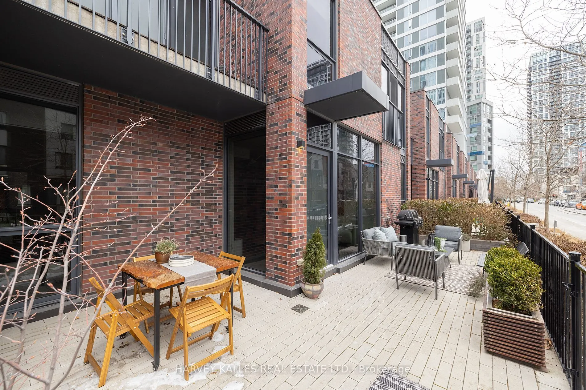 30 Wyatt Avenue, #07