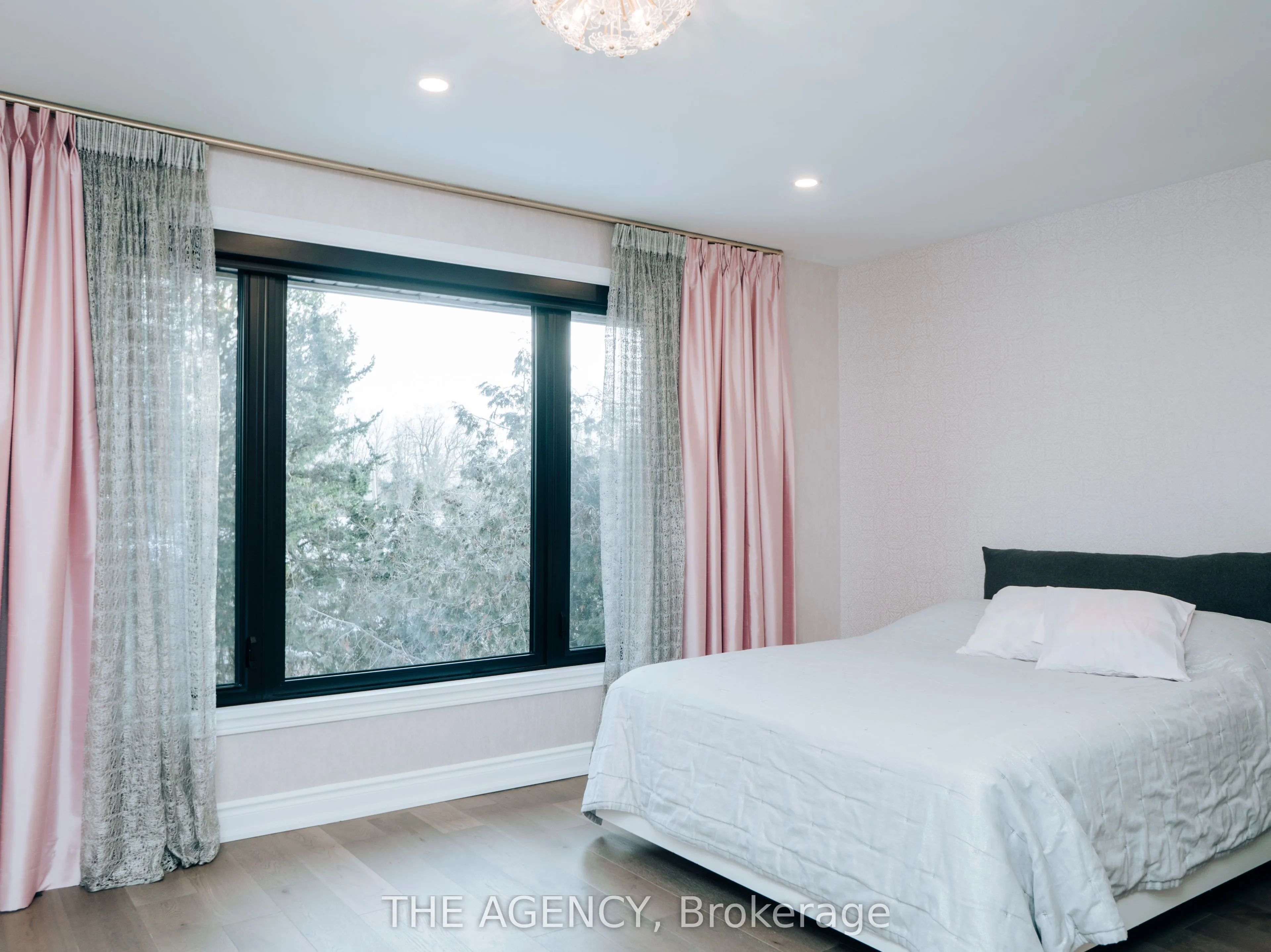 7 Shady Oaks Crescent