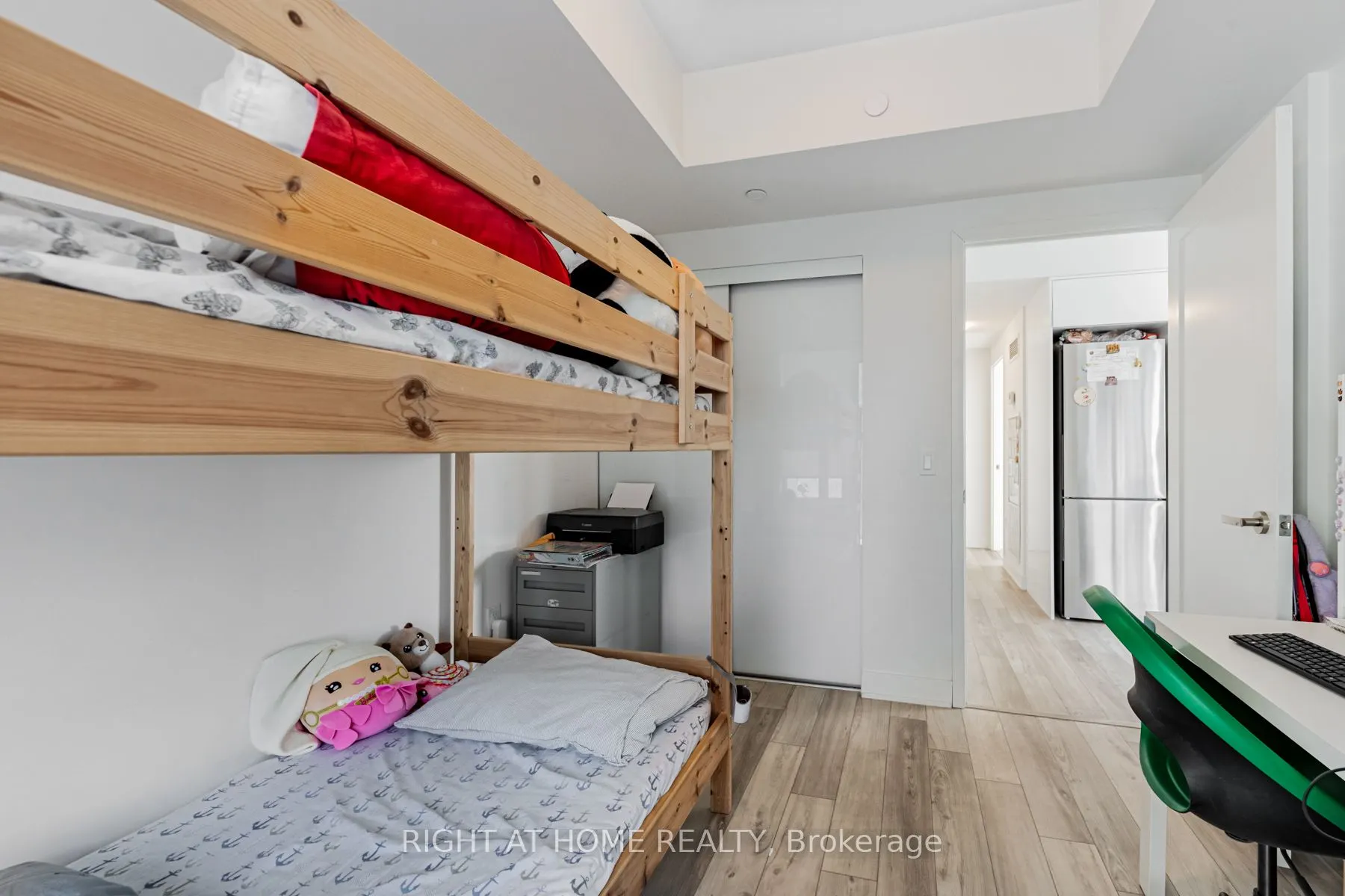 195 Redpath Avenue, #1910