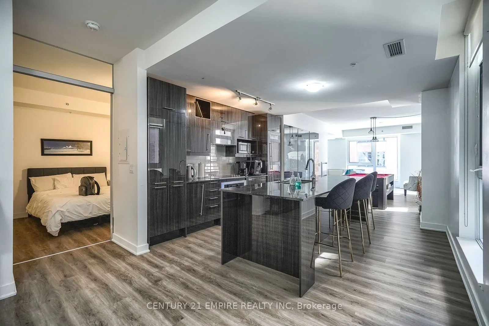30 Nelson Street #325