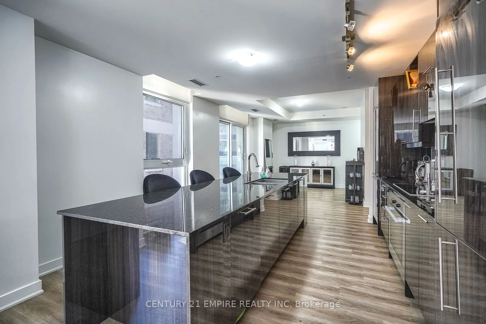 30 Nelson Street #325