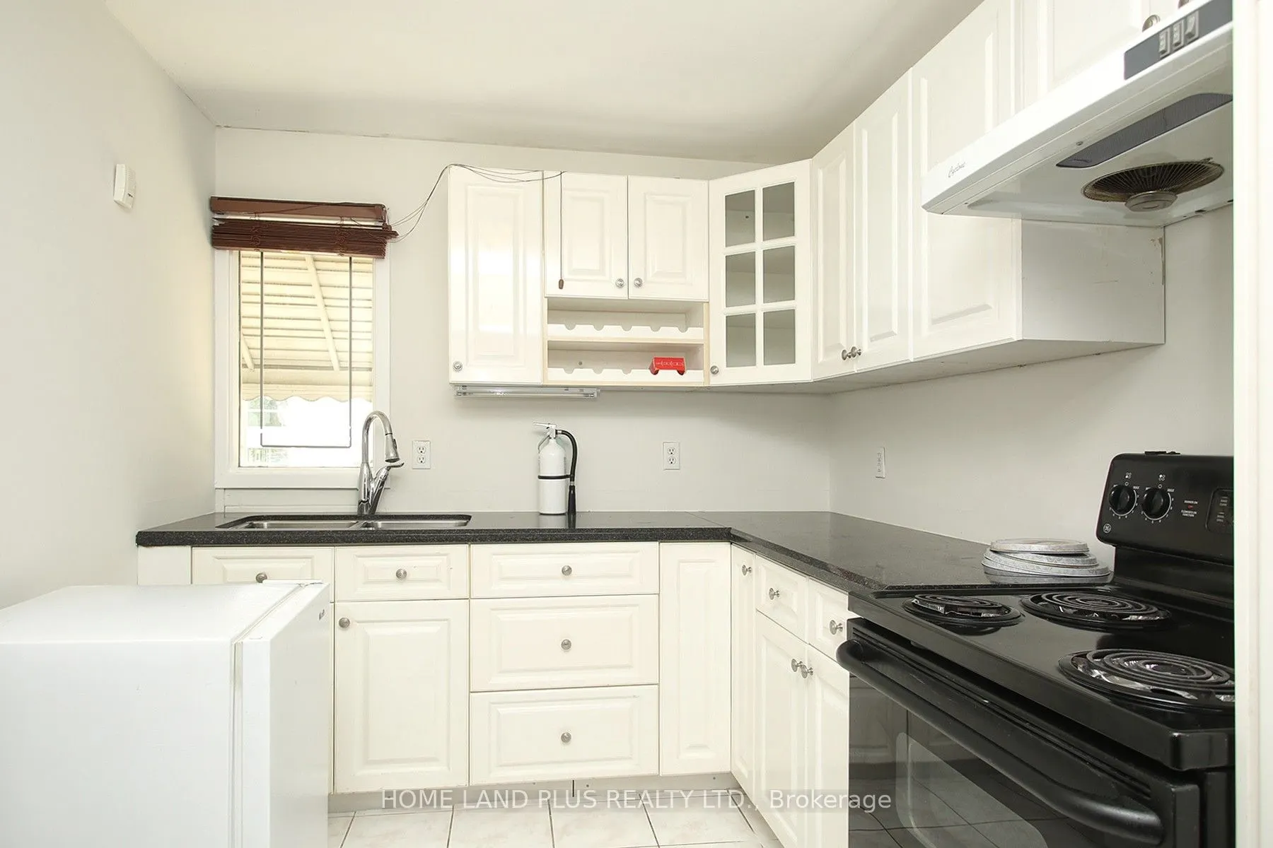 189 Maplehurst Avenue, #Mainfl