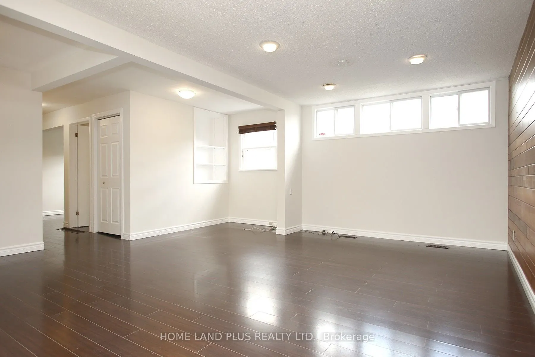 189 Maplehurst Avenue, #Mainfl