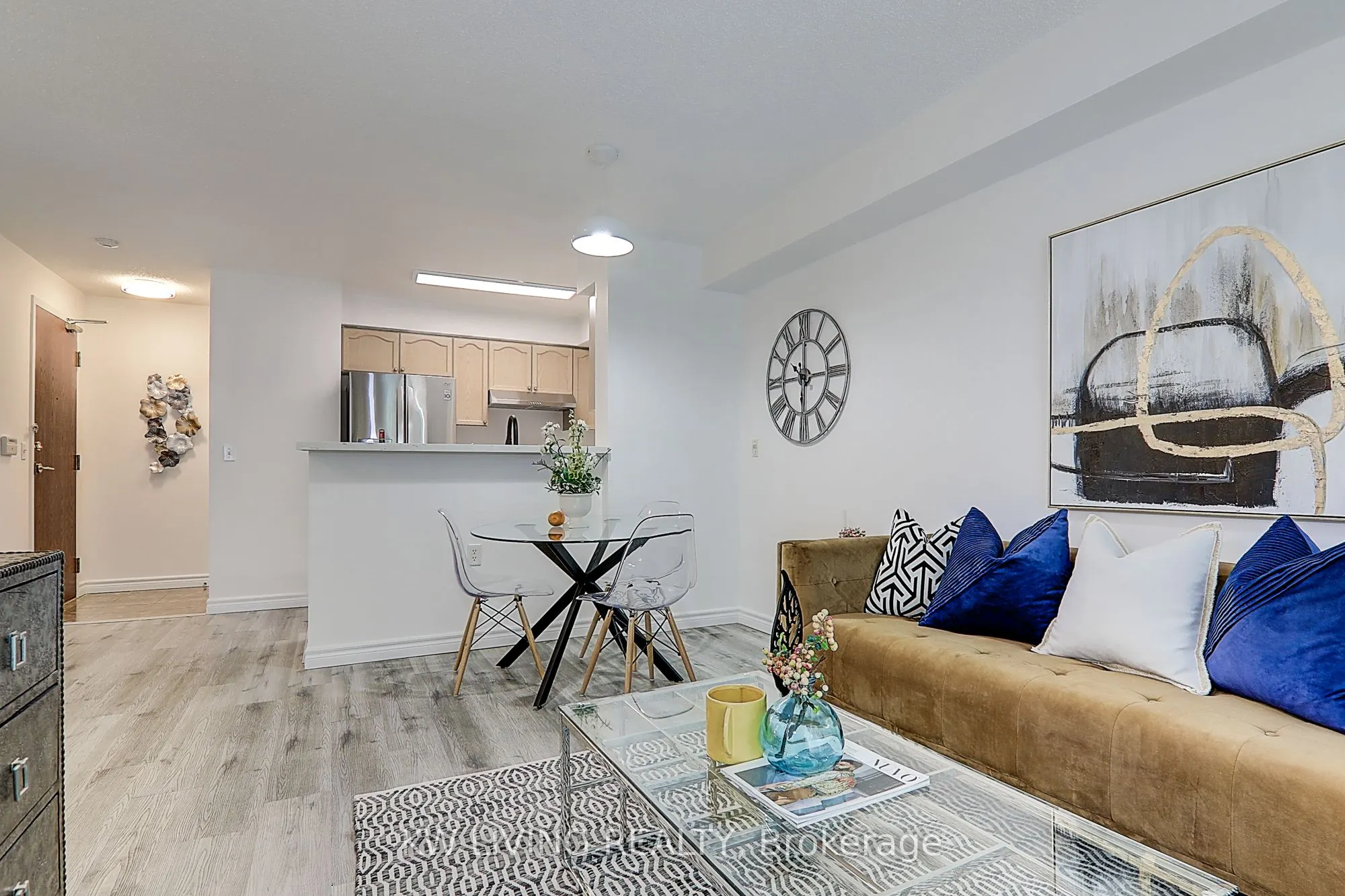 26 Olive Avenue, #1606