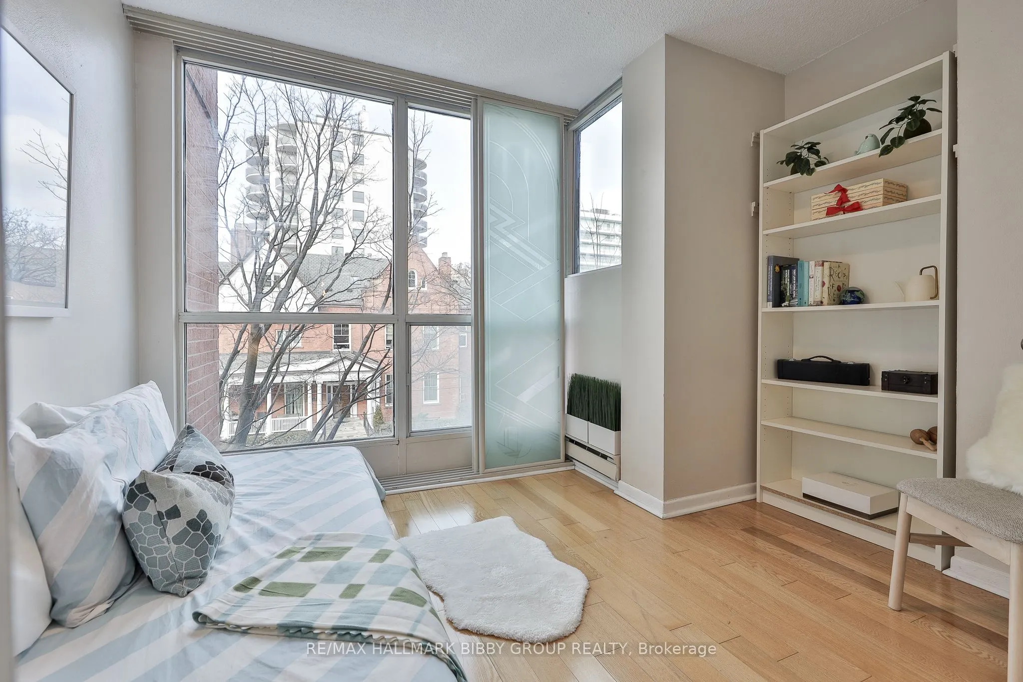95 Prince Arthur Avenue, #311