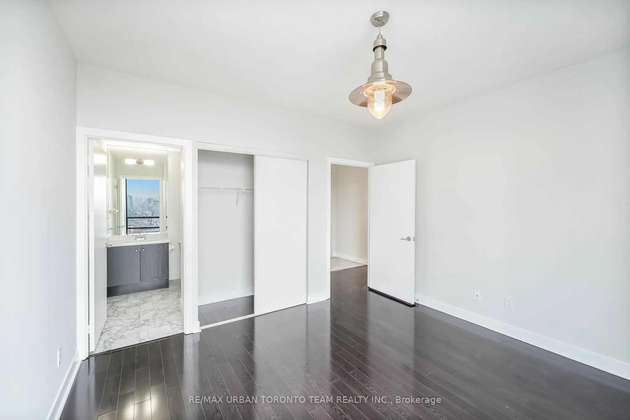 438 King Street W, #Ph03