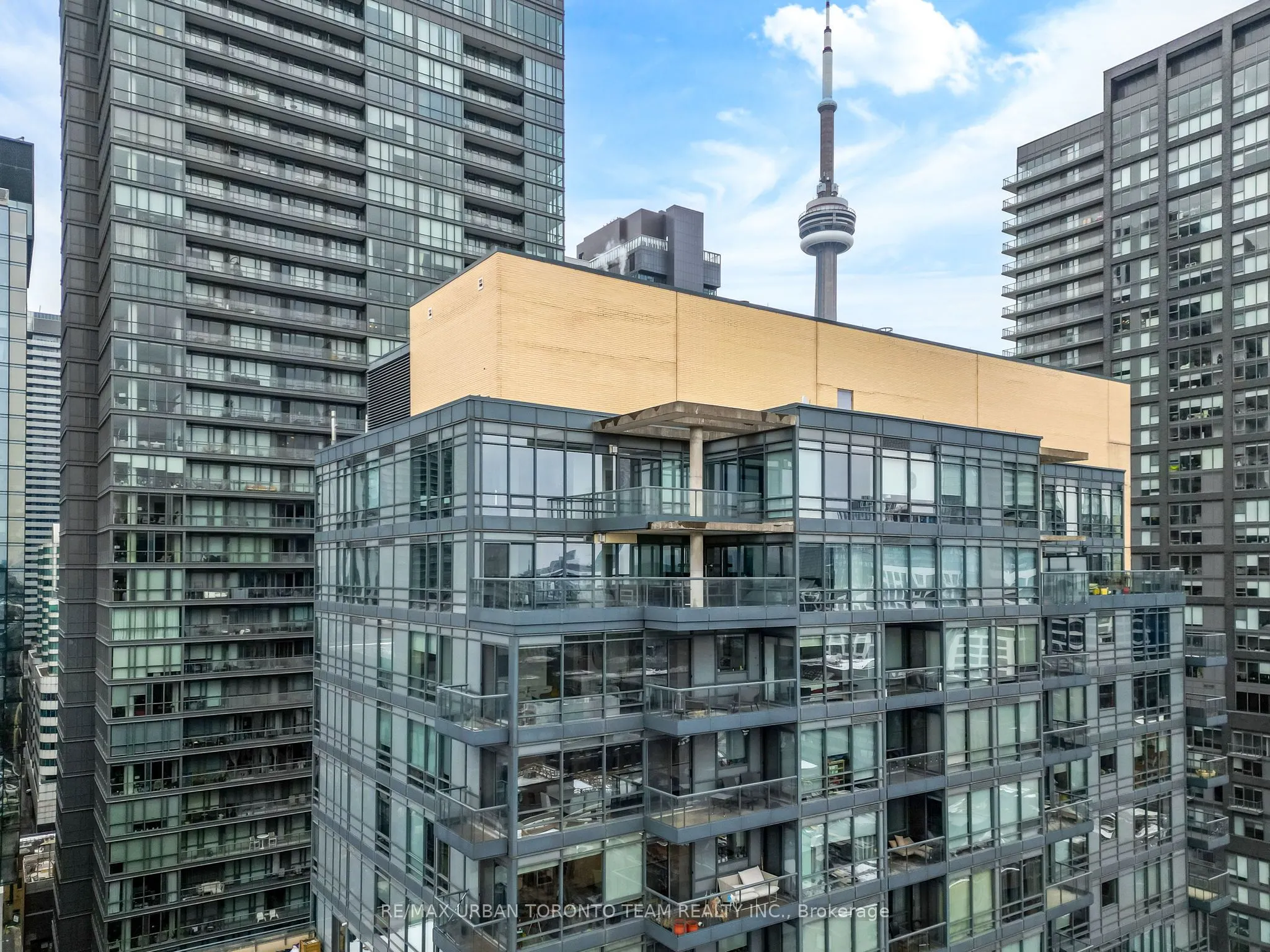 438 King Street W, #Ph03