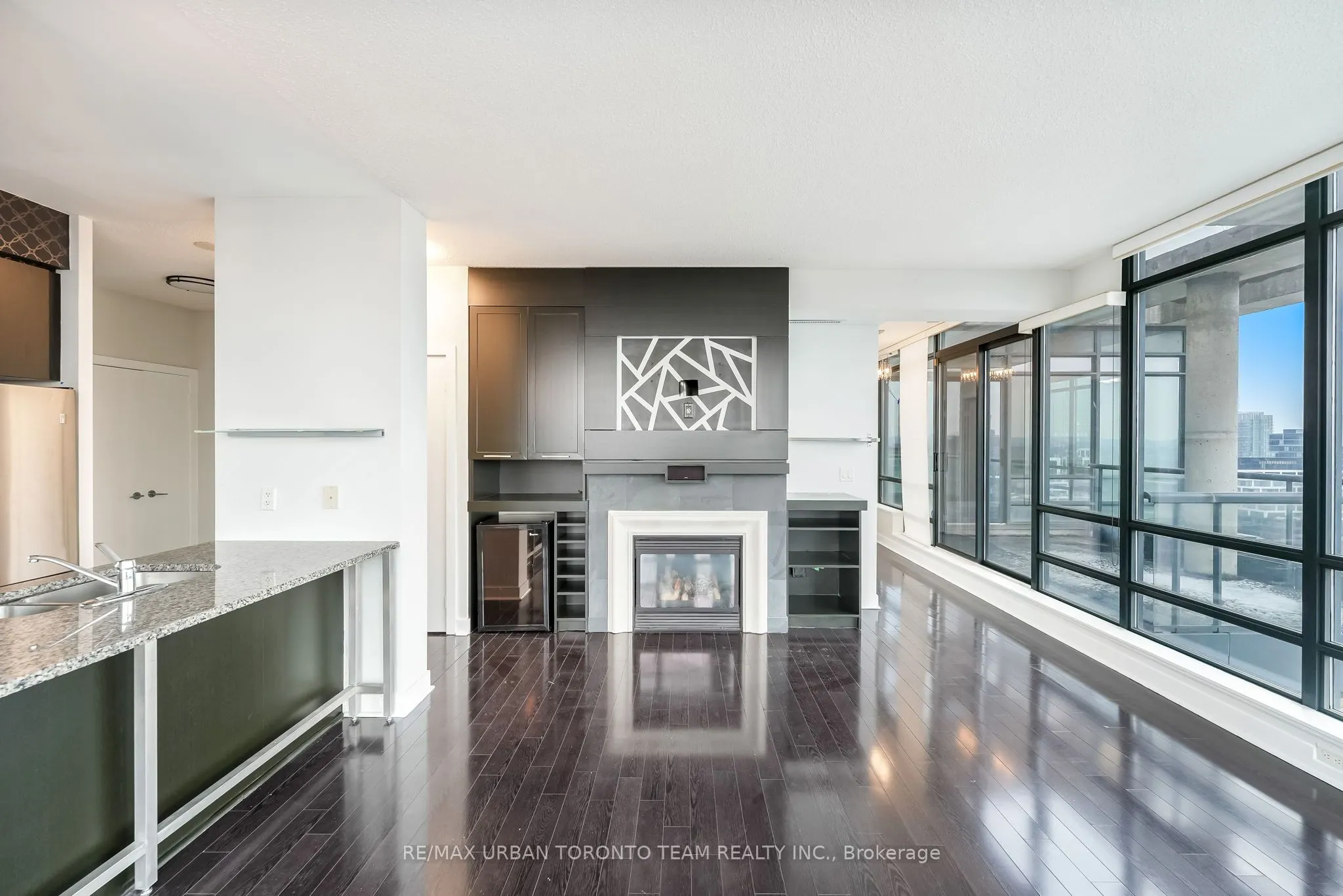 438 King Street W, #Ph03
