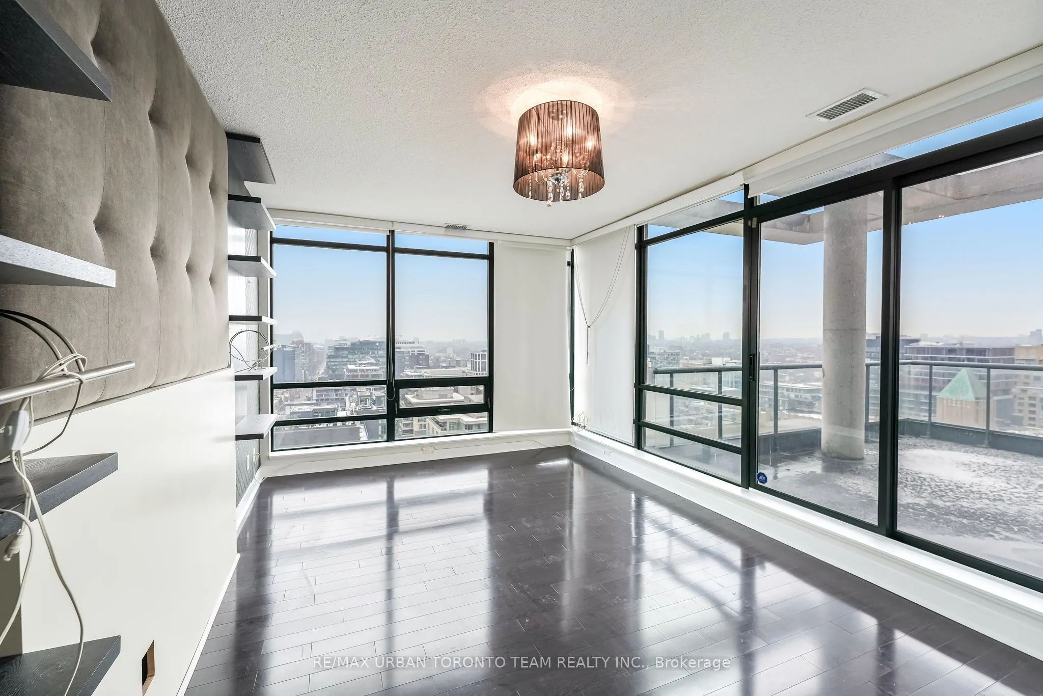 438 King Street W, #Ph03