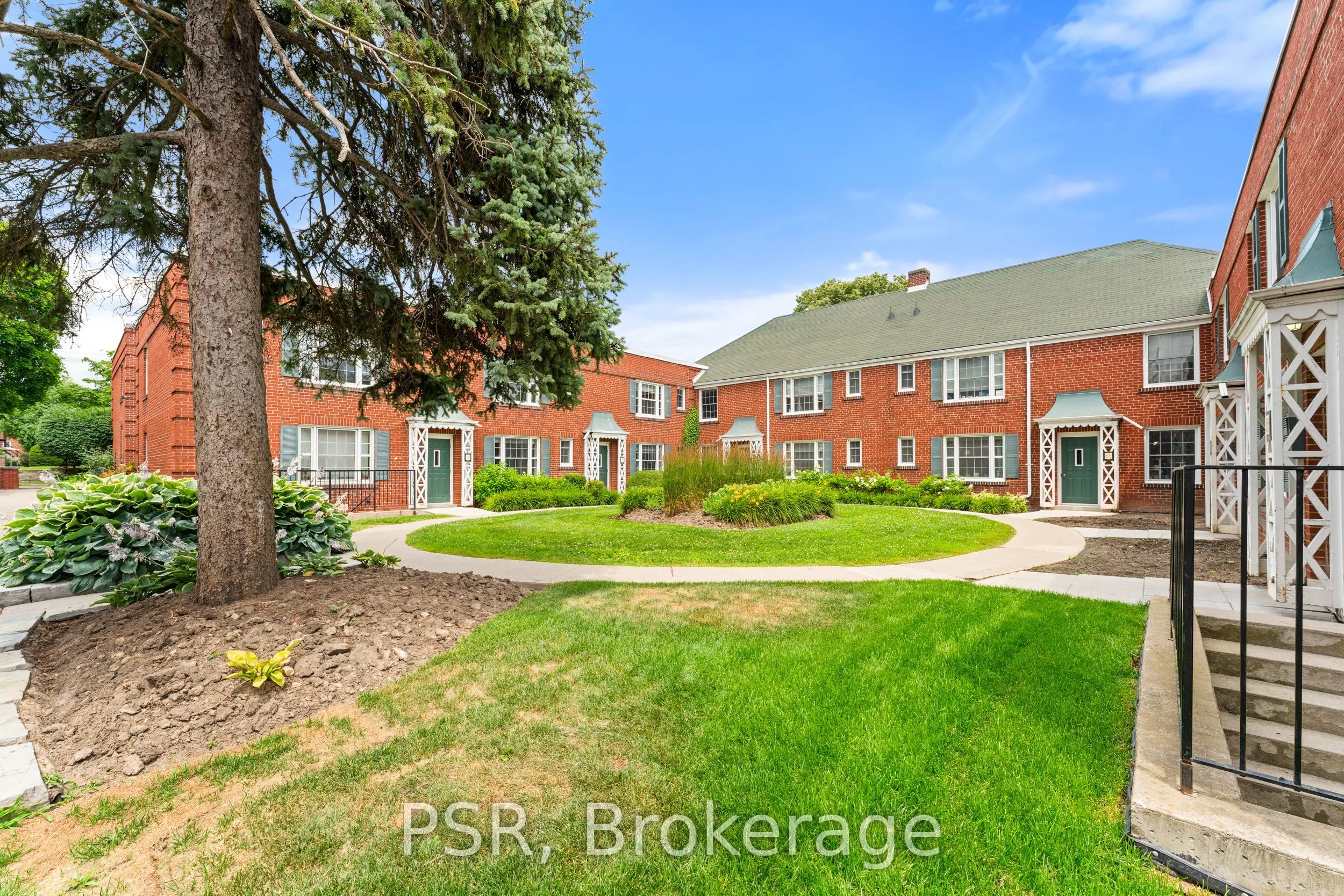 1365 Bayview Avenue, #U02