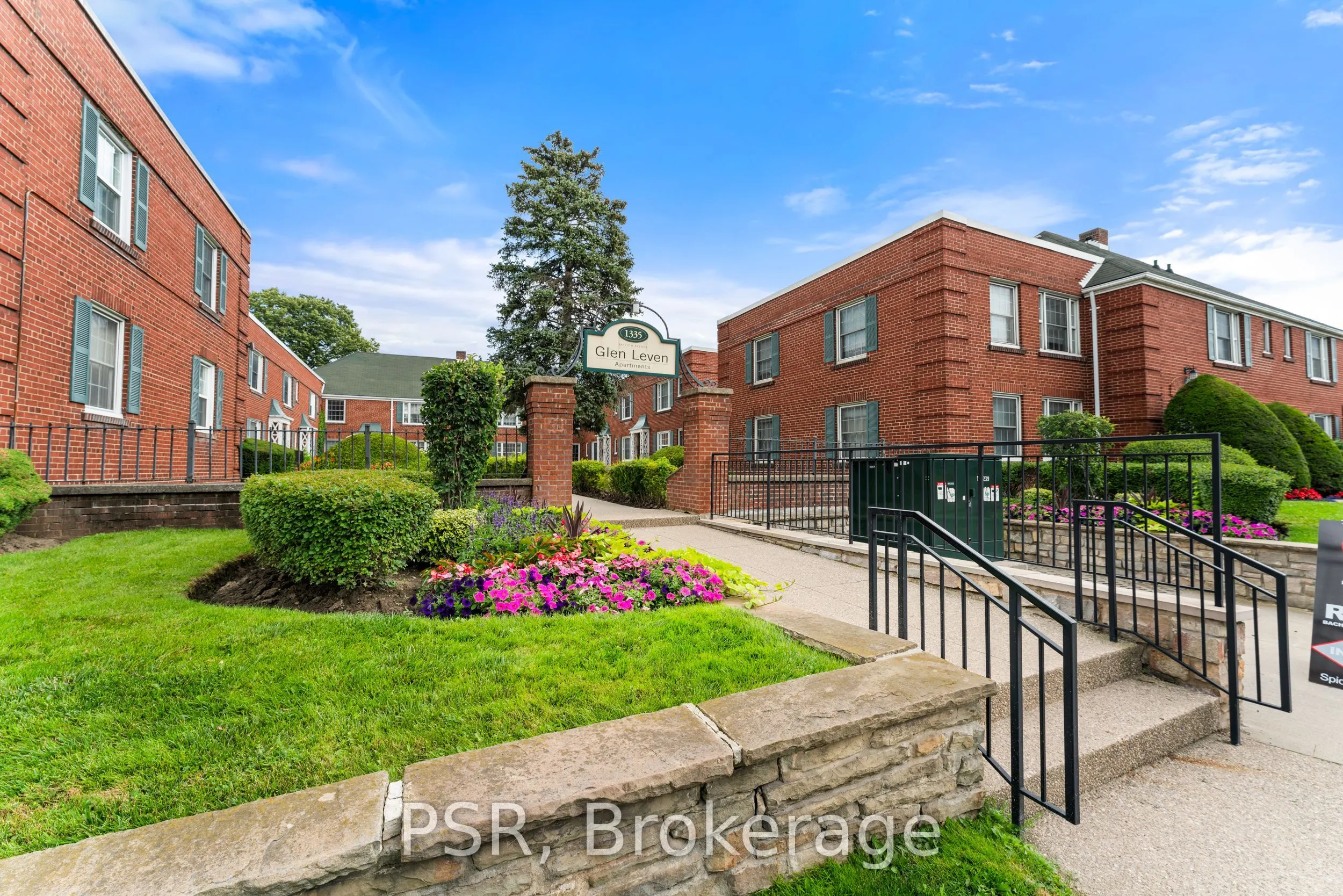 1365 Bayview Avenue, #U02