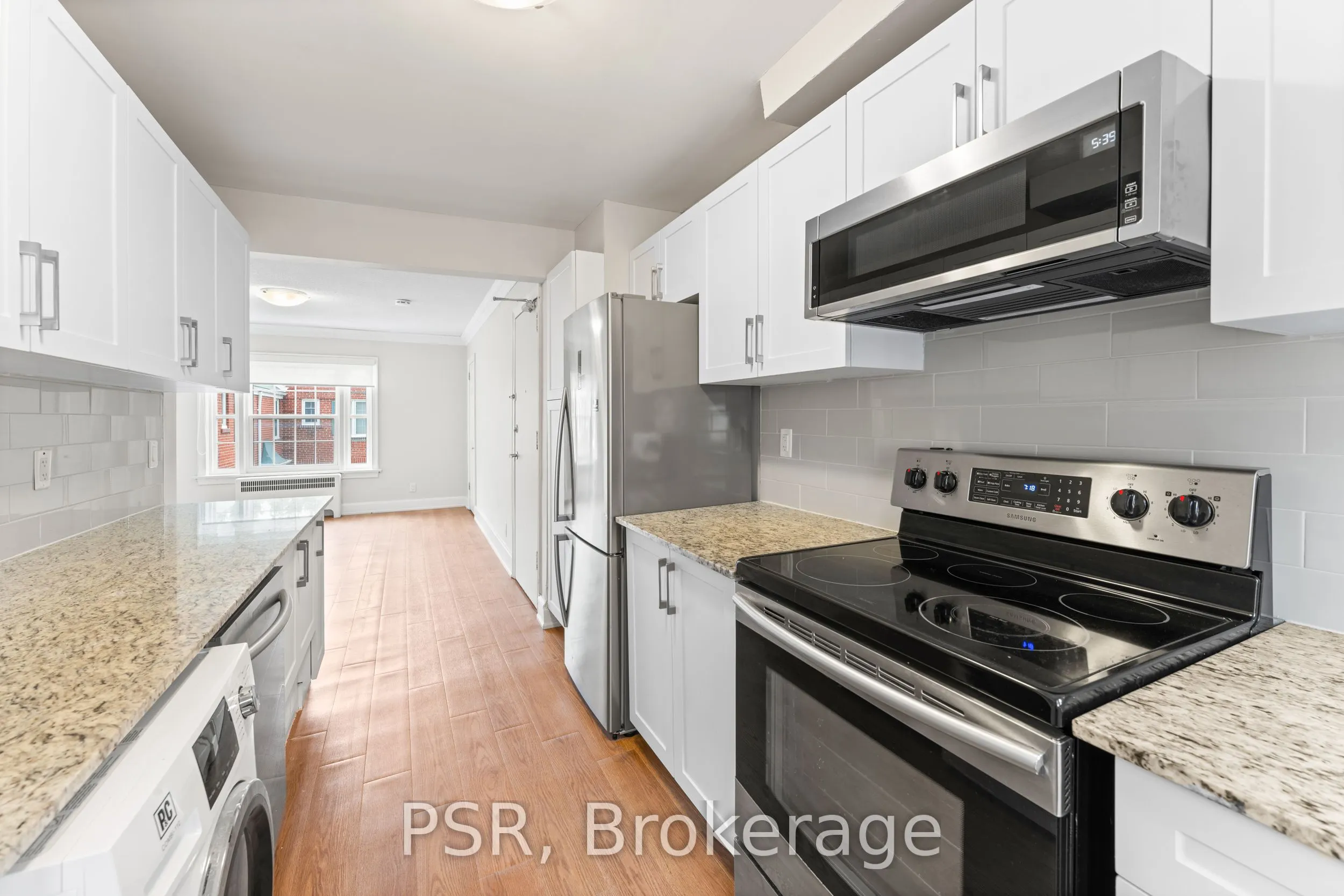 1365 Bayview Avenue, #U02