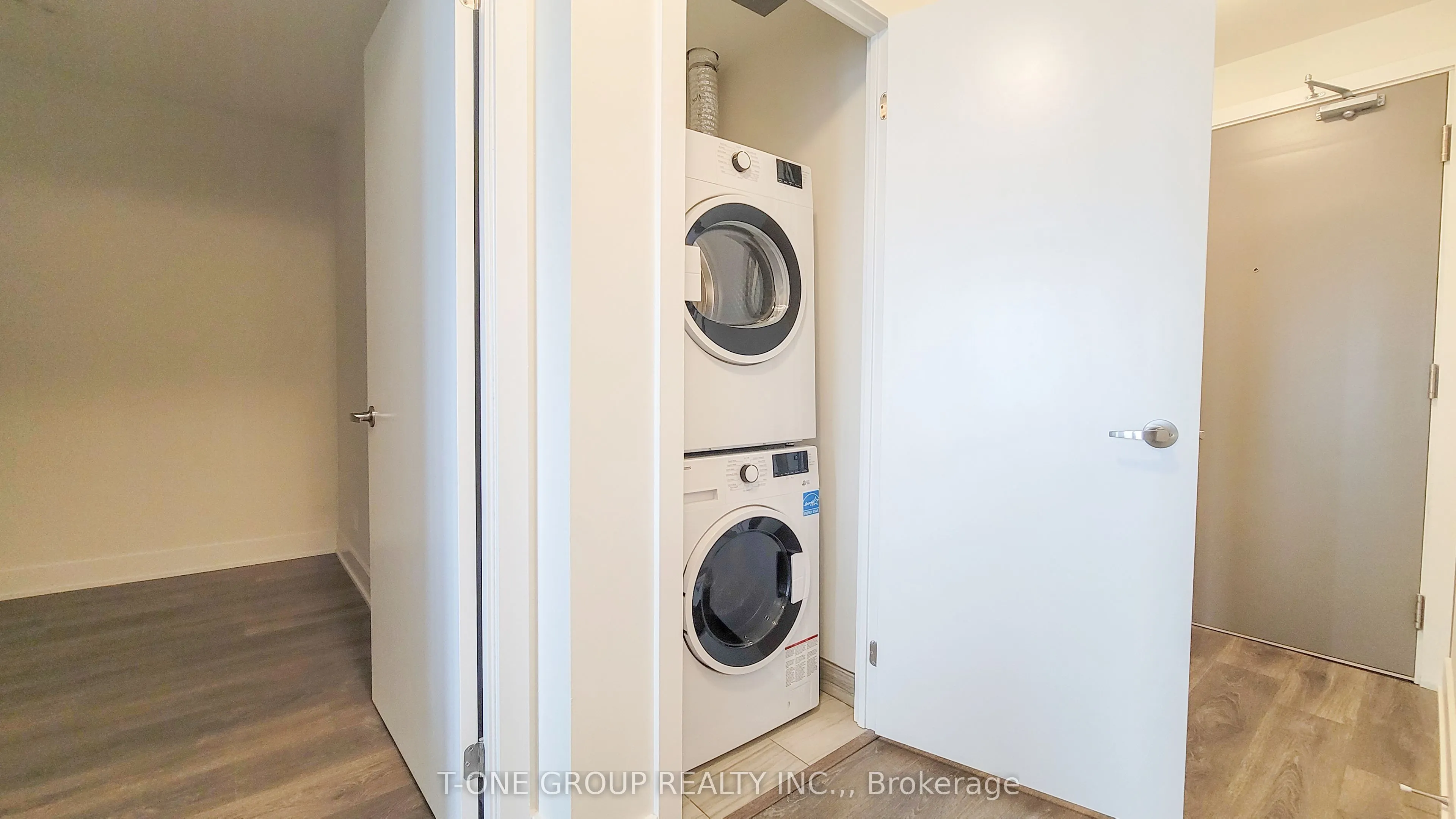 188 FAIRVIEW MALL Drive #516