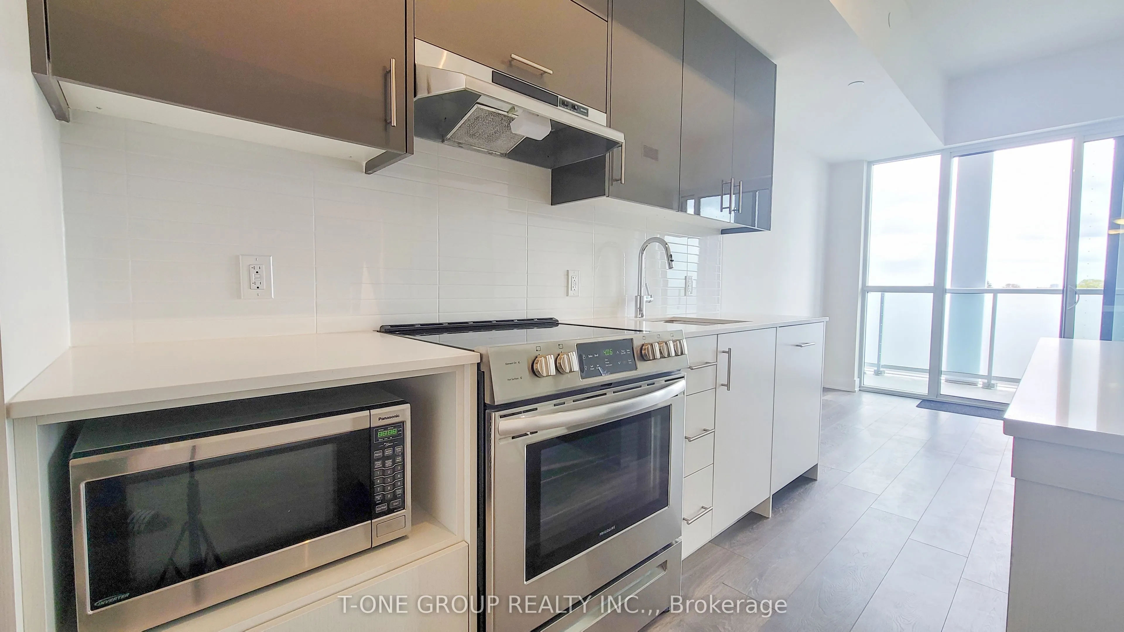 188 FAIRVIEW MALL Drive #516