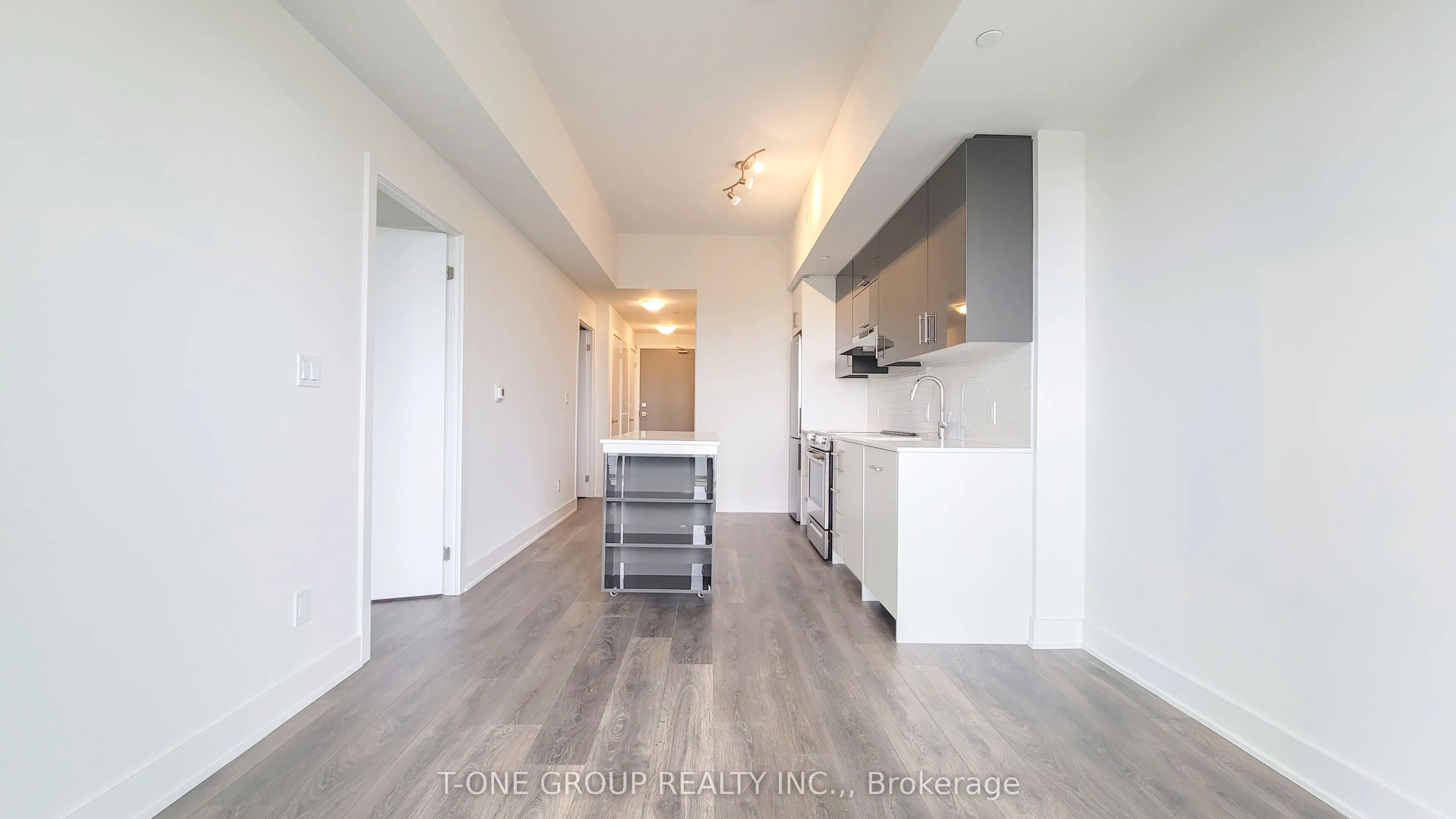 188 FAIRVIEW MALL Drive #516