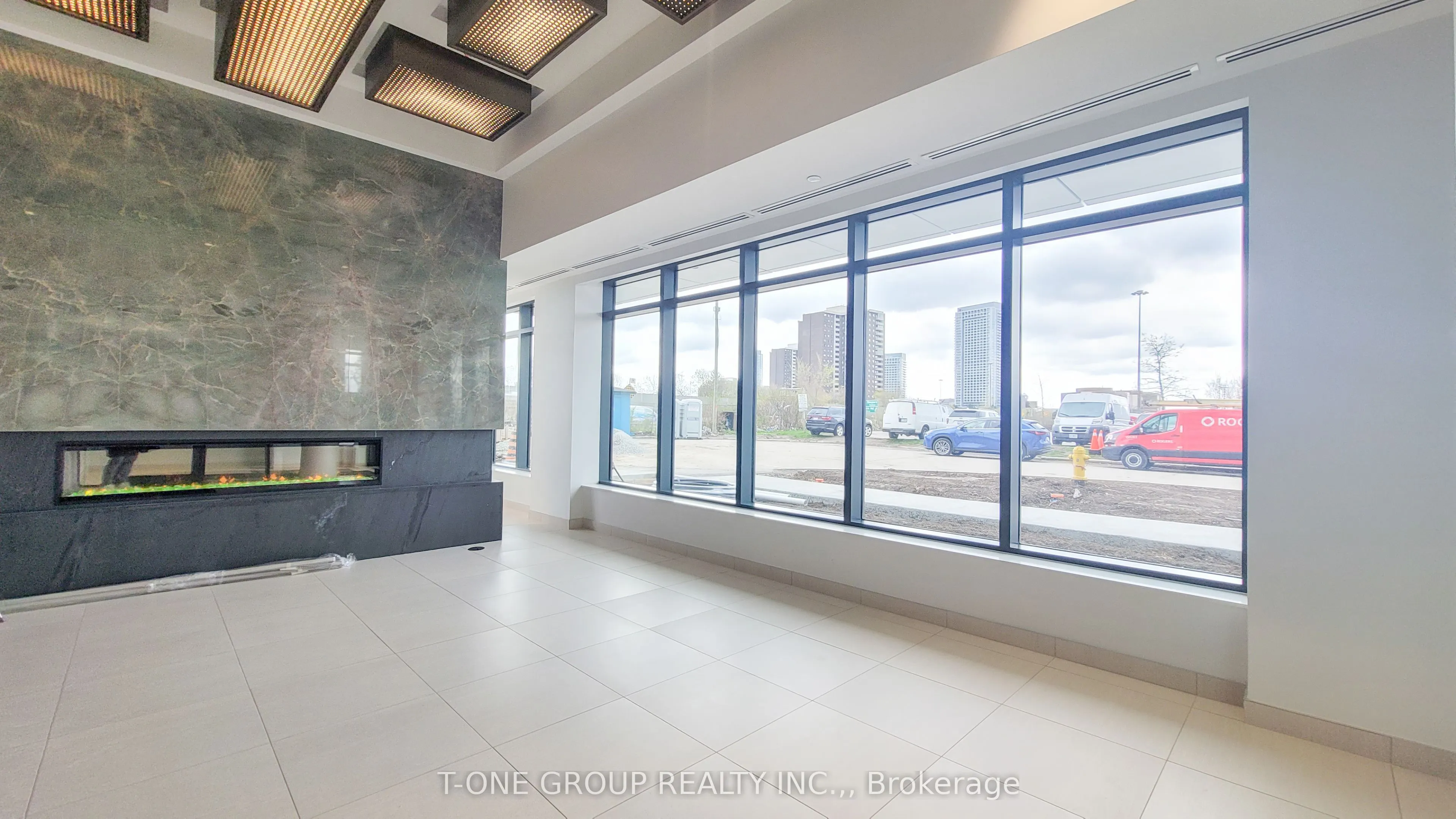 188 FAIRVIEW MALL Drive #516