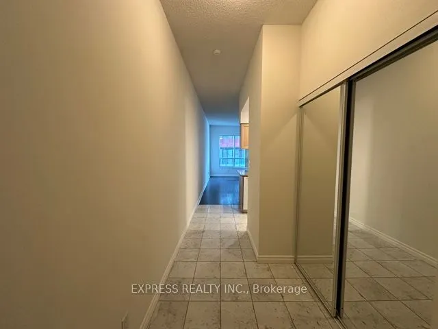 168 Simcoe Street, #1122