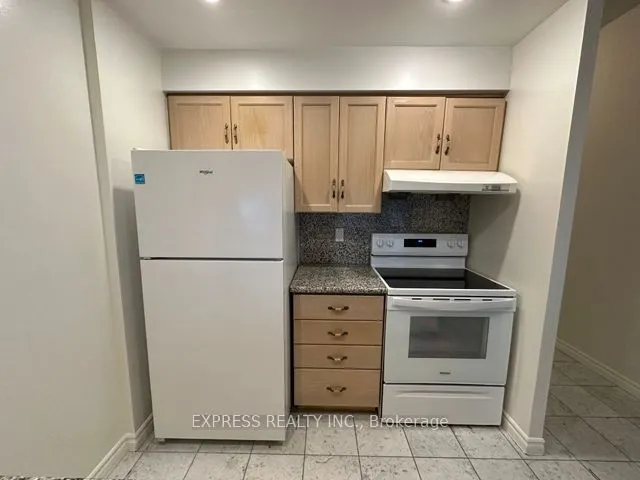 168 Simcoe Street, #1122