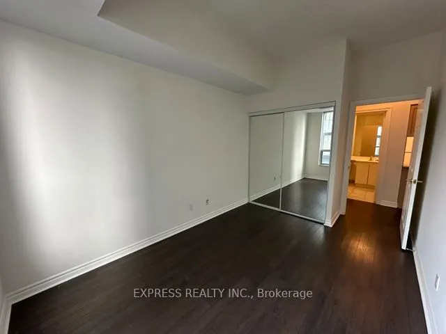 168 Simcoe Street, #1122