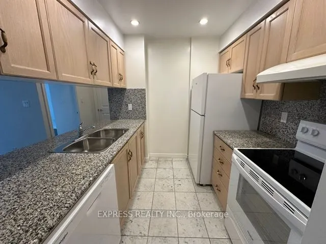 168 Simcoe Street, #1122