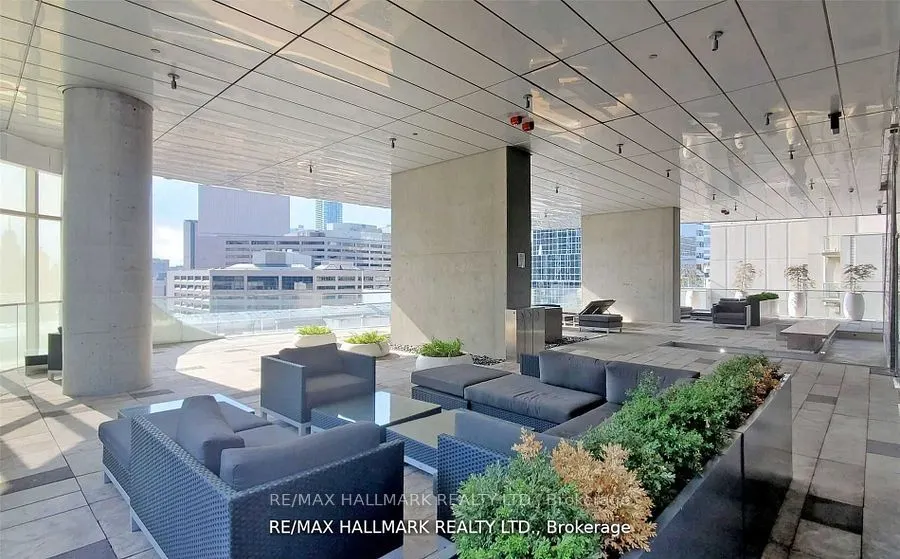 197 Yonge Street, #3114