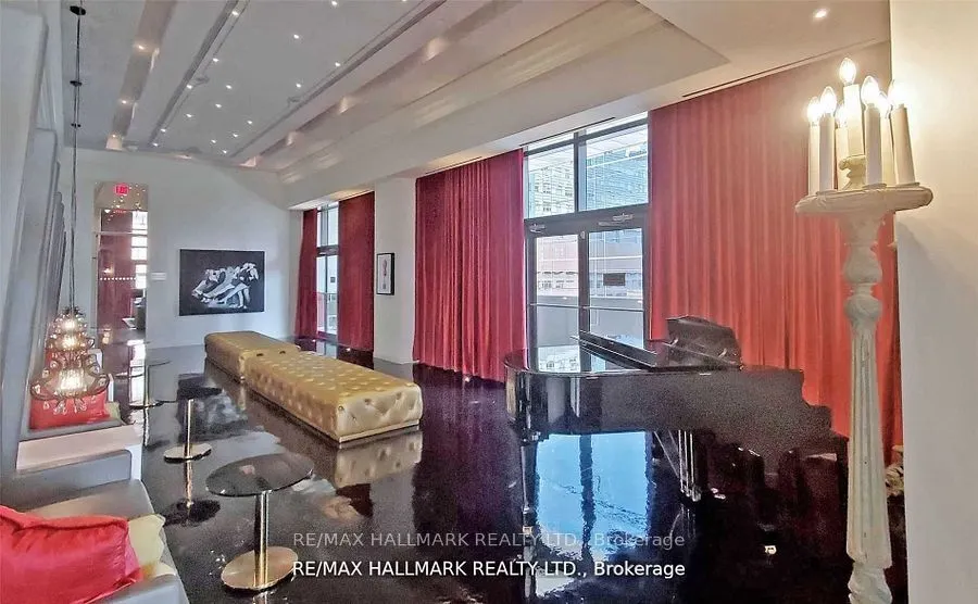 197 Yonge Street, #3114