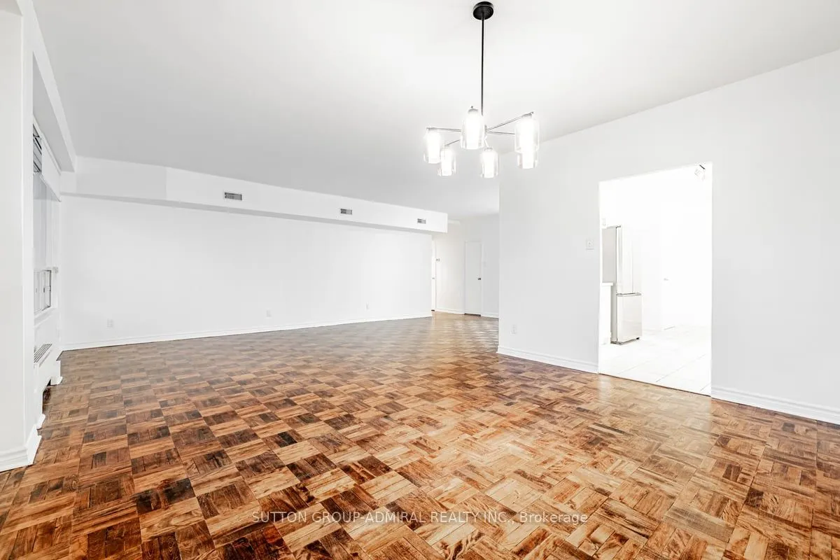 2500 Bathurst Street, #1004