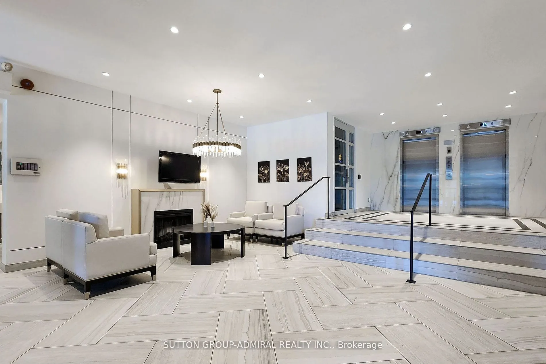 2500 Bathurst Street, #1004