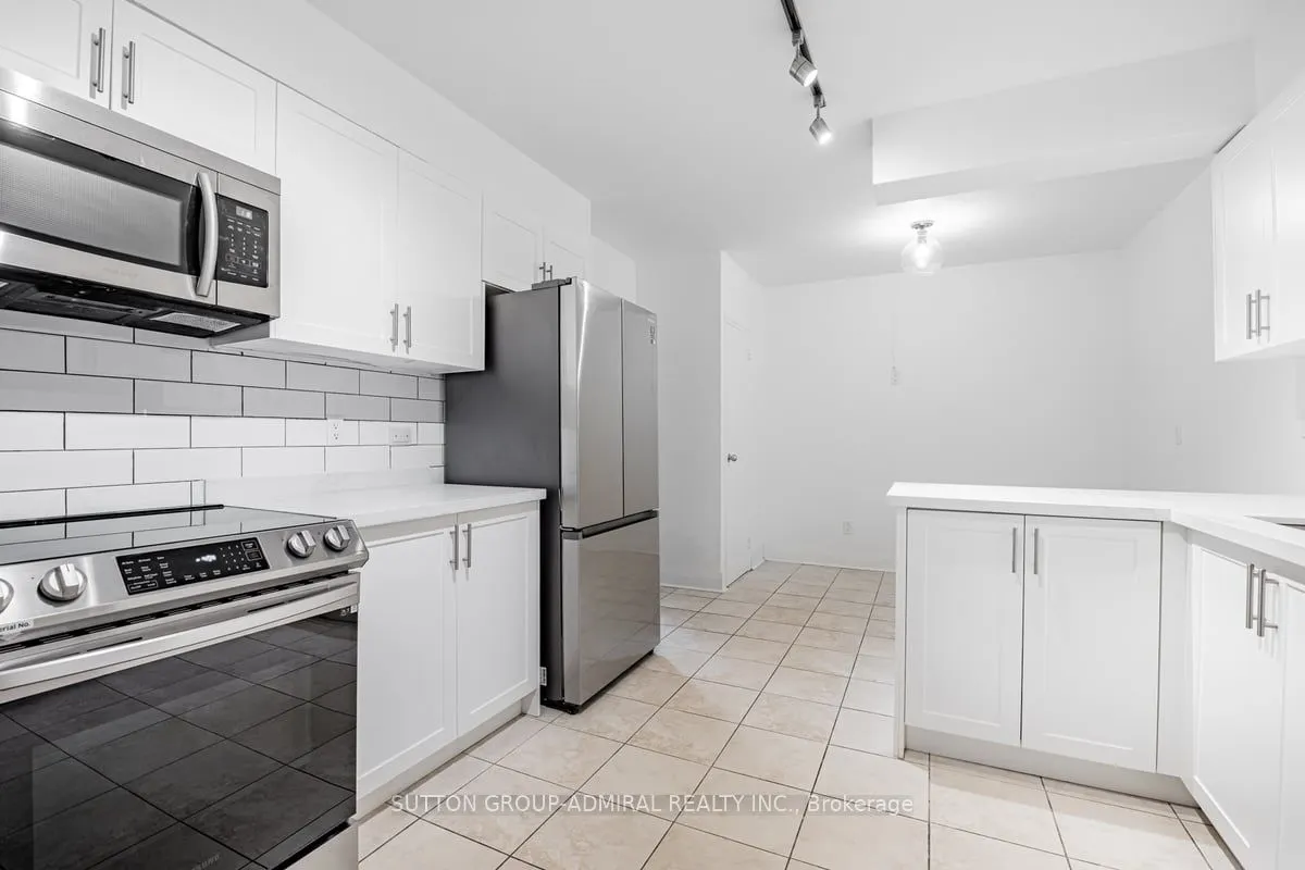 2500 Bathurst Street, #1004