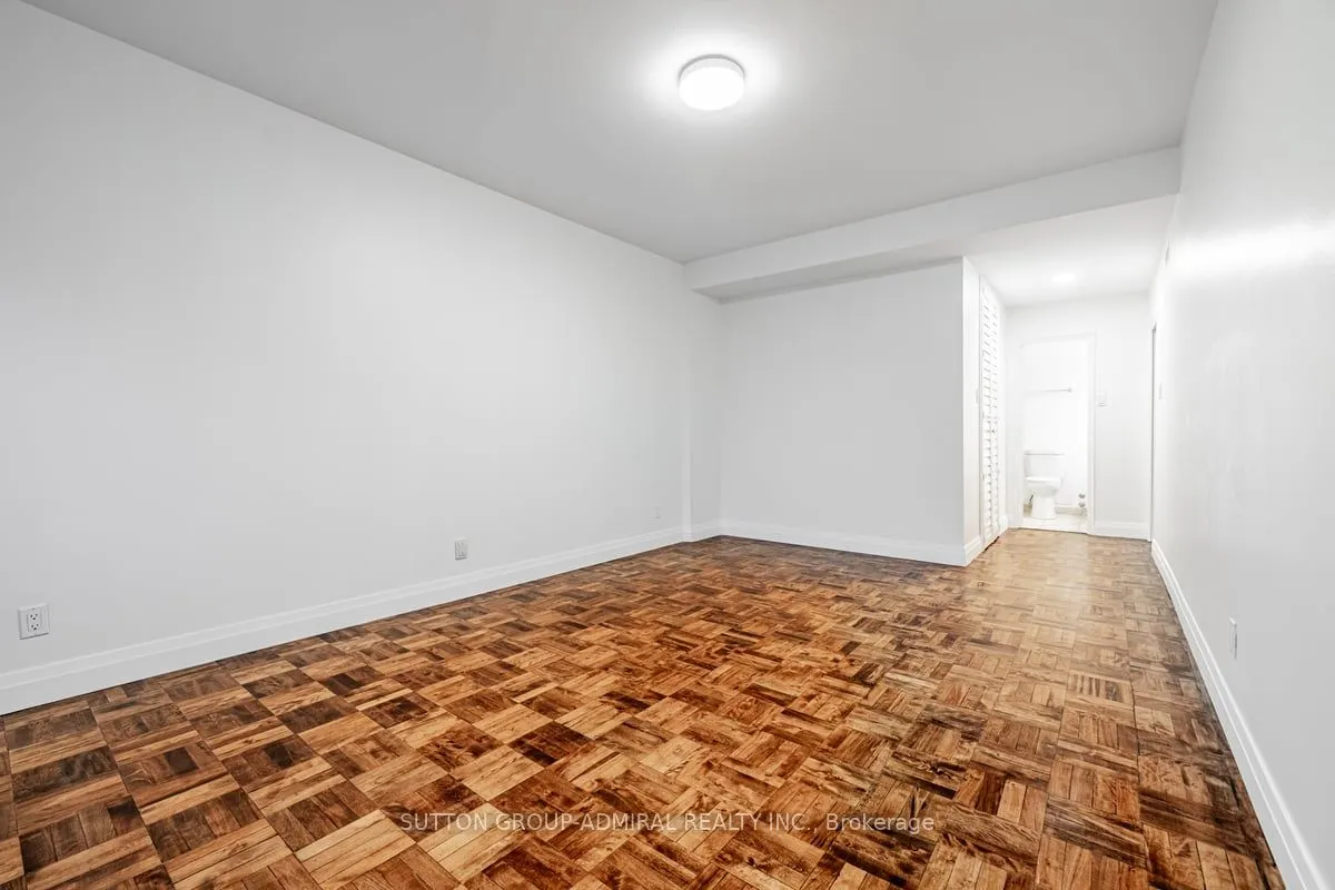 2500 Bathurst Street, #1004