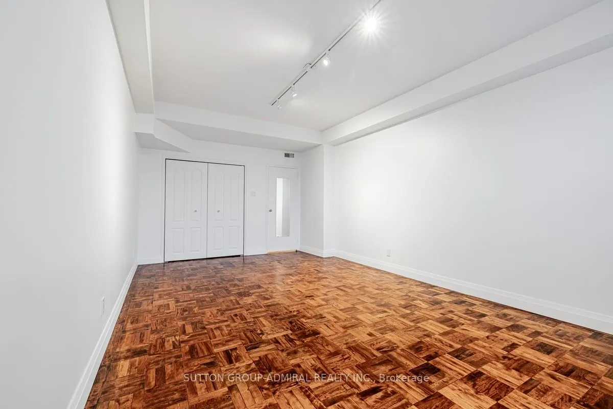 2500 Bathurst Street, #1004