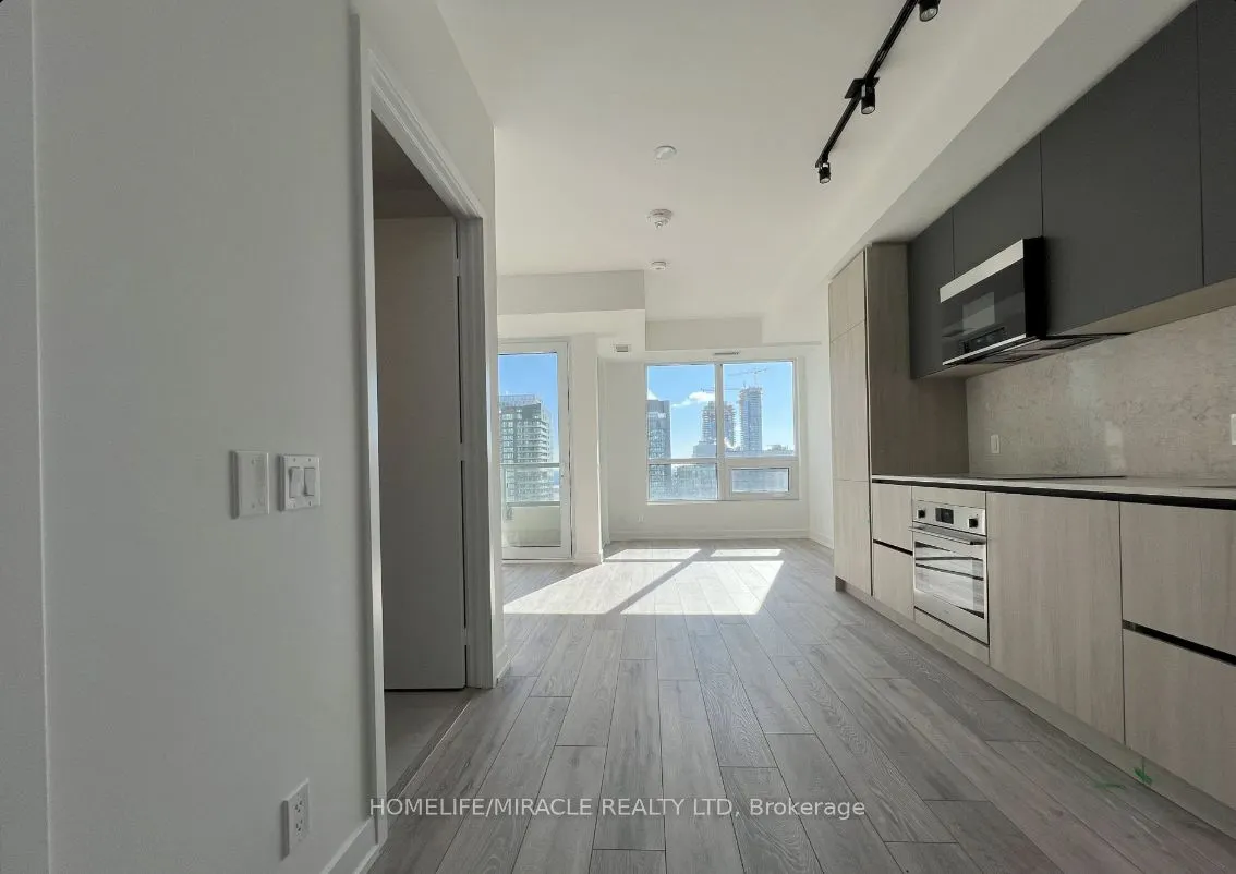 108 Peter Street, #2909