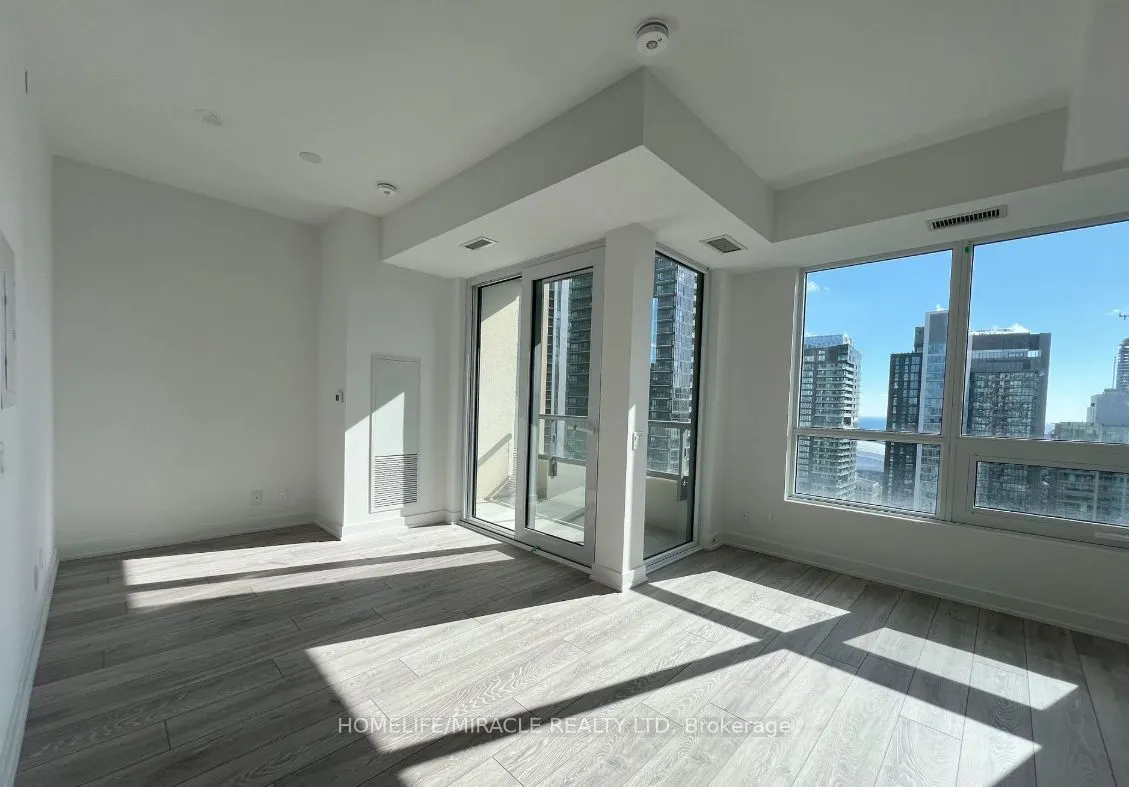 108 Peter Street, #2909