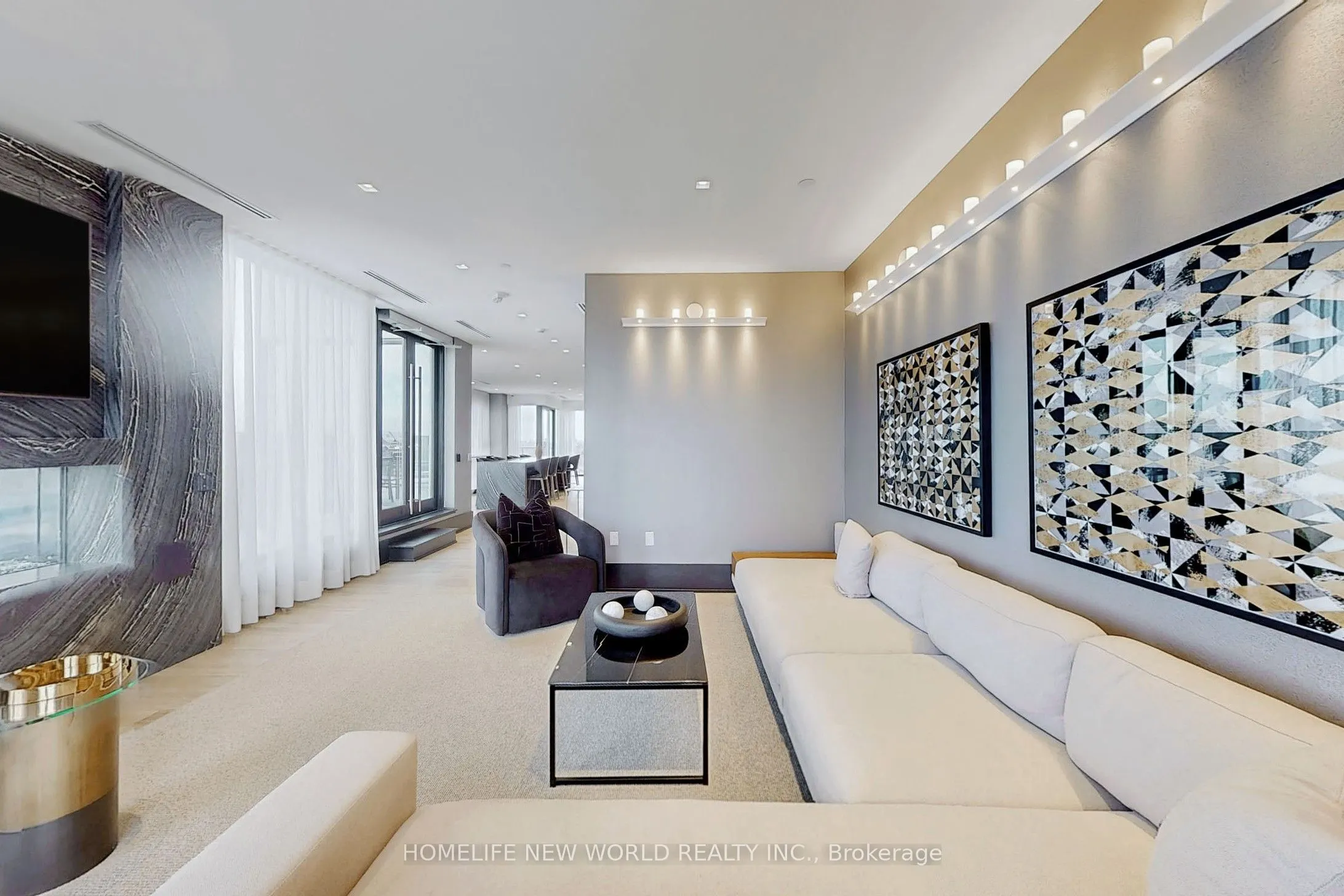 250 Lawrence Avenue W #518
