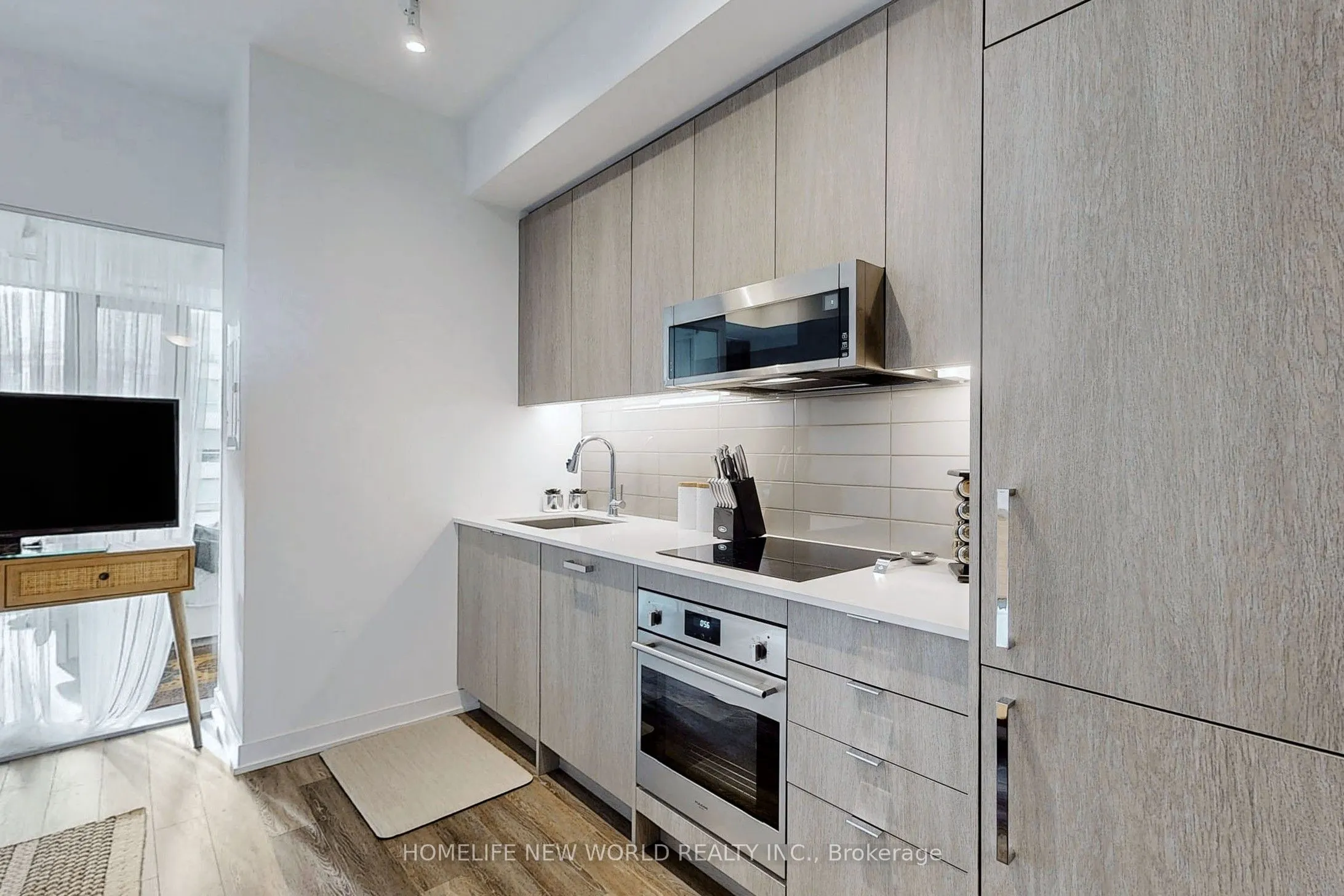 250 Lawrence Avenue W #518