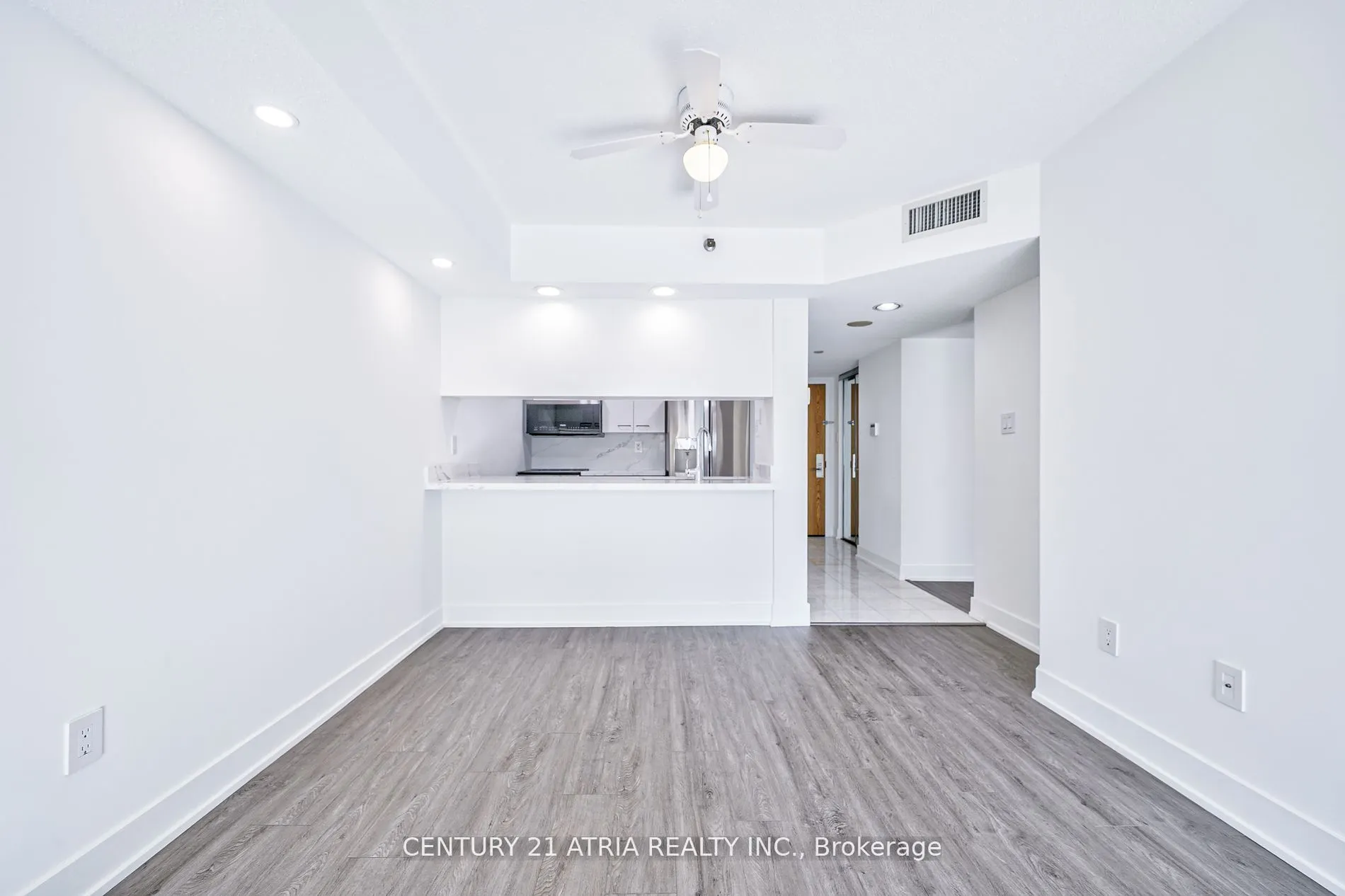 38 Elm Street #611