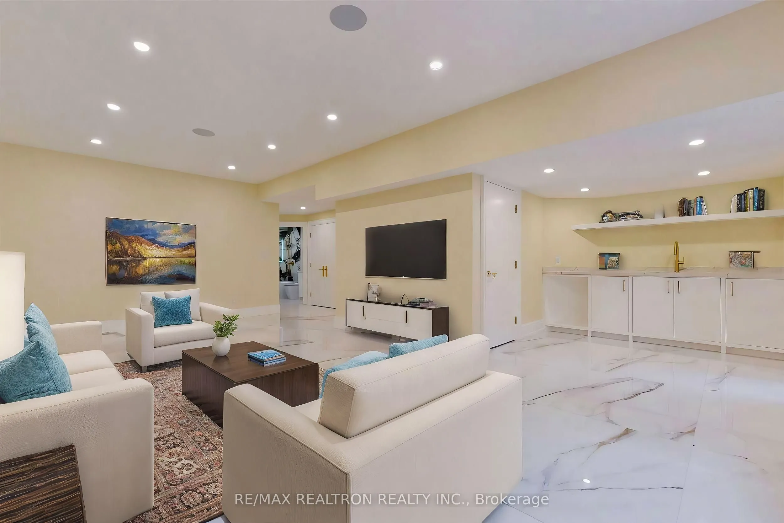 10 Jocelyn Crescent