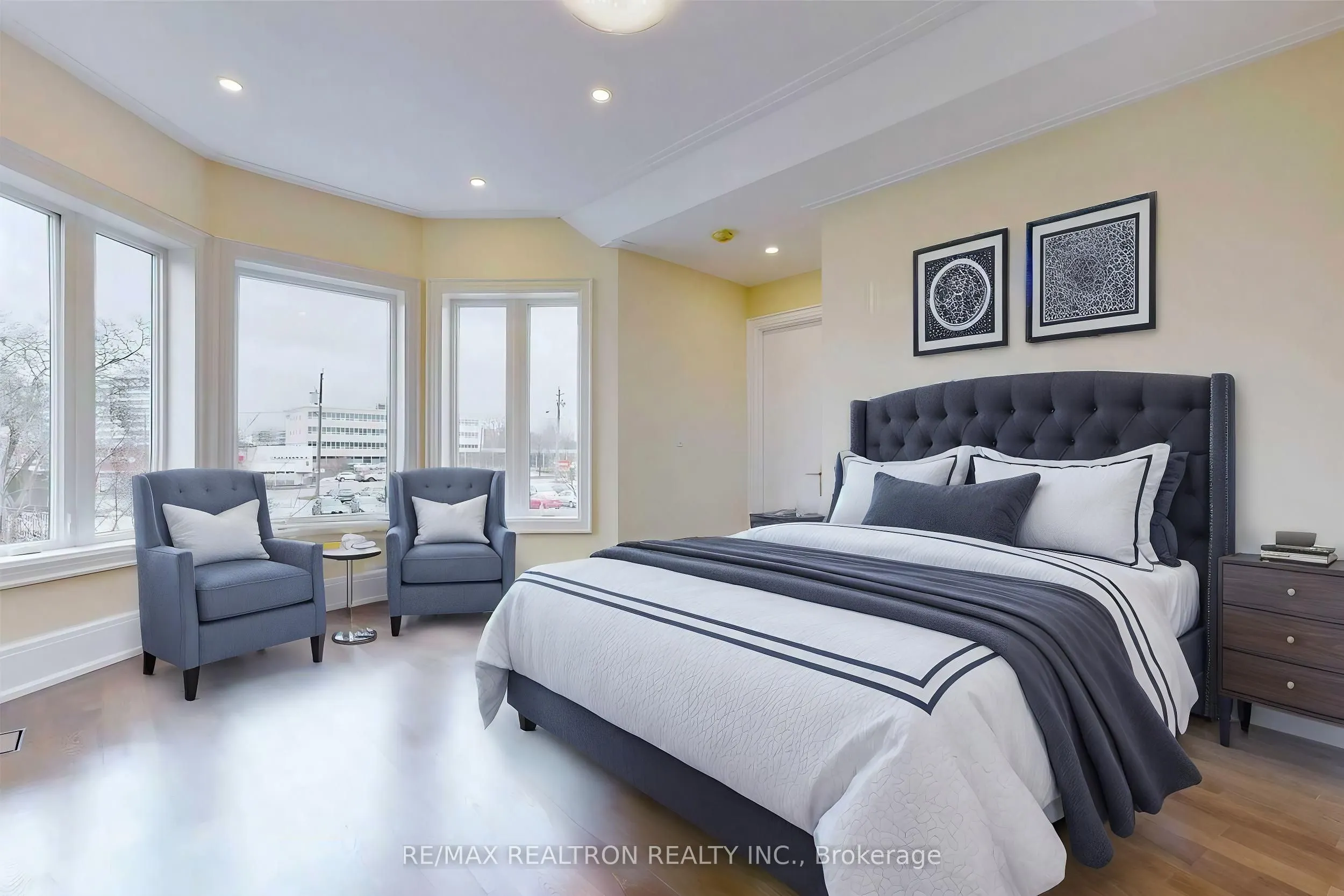 10 Jocelyn Crescent