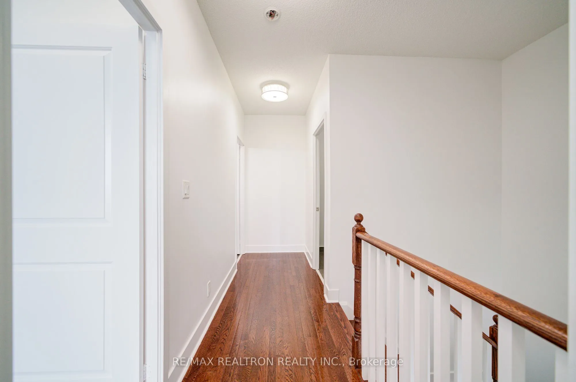 26 Norton Avenue, #Ph04